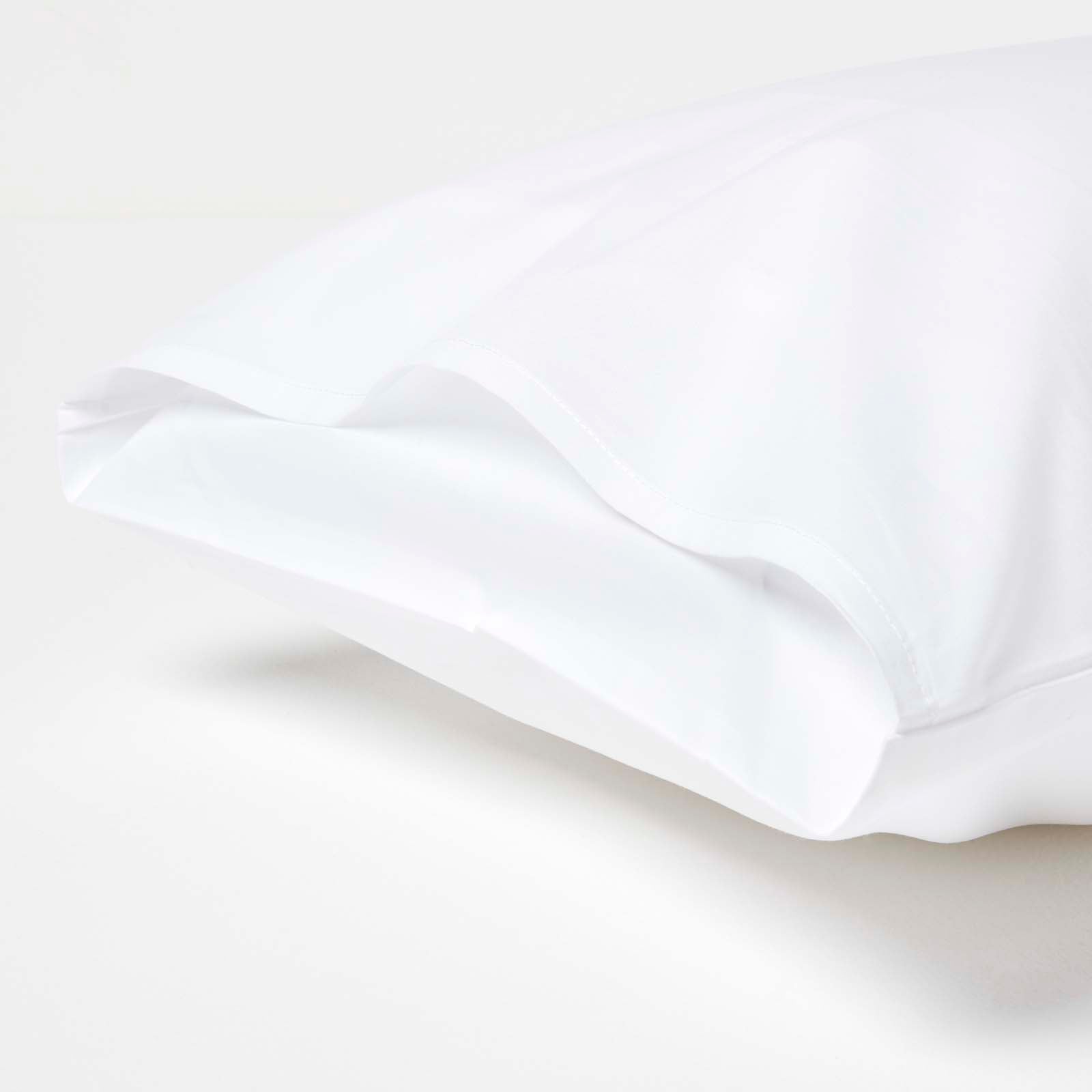 Homescapes Taies d'oreiller enfant 40 x 60 cm en coton Egyptien 200 fils Blanc, Lot de 2 - 2