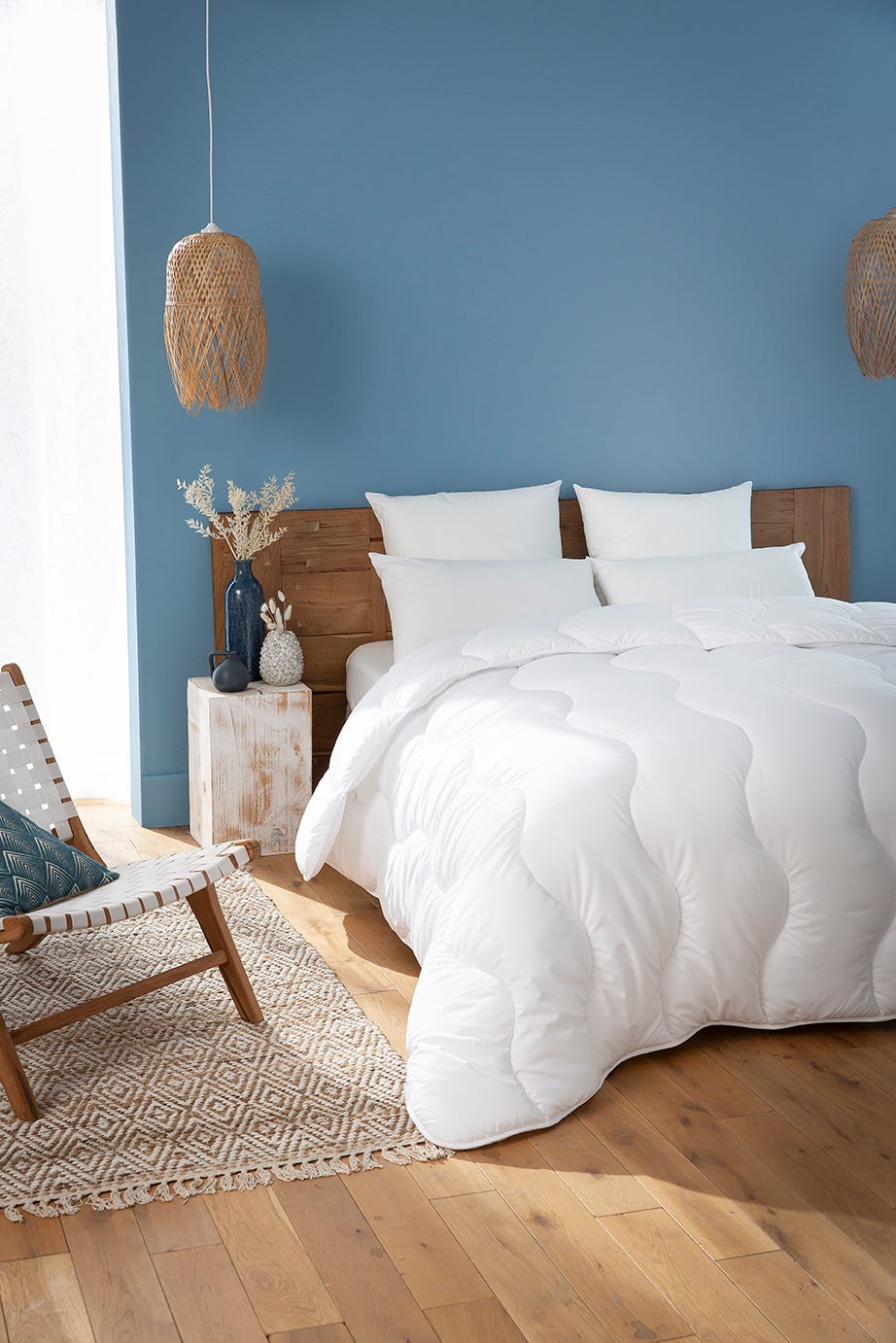 Couette - Oasis - 200x200 cm - Microfibre - 1 ou 2 personnes - Fabrication Française Couette - Oasis - 200x200 cm - Microfibre - 1 ou 2 personnes - Fabrication Française