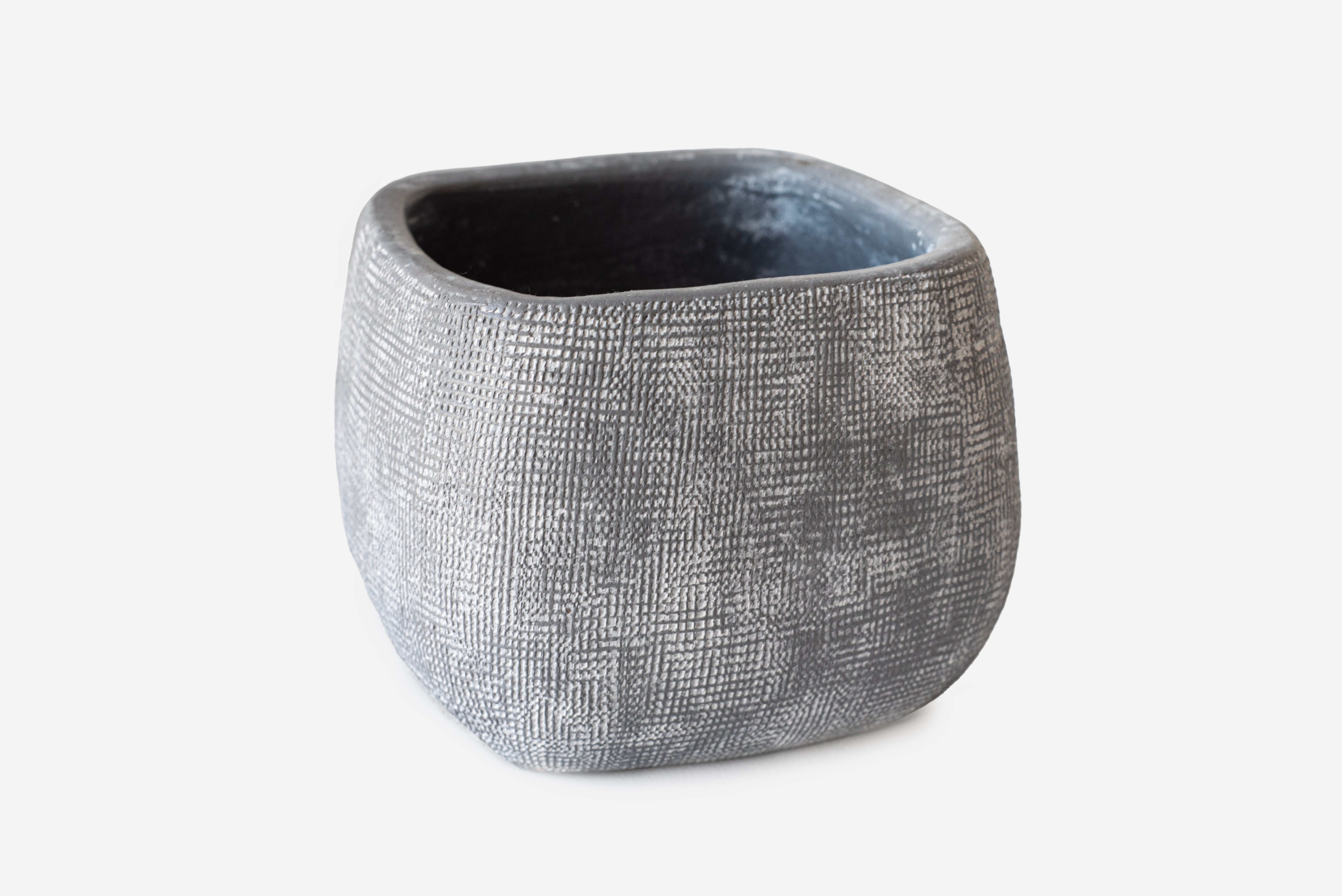 Doniczka ceramiczna kamienna kwadratowa 15x15x11,5 cm