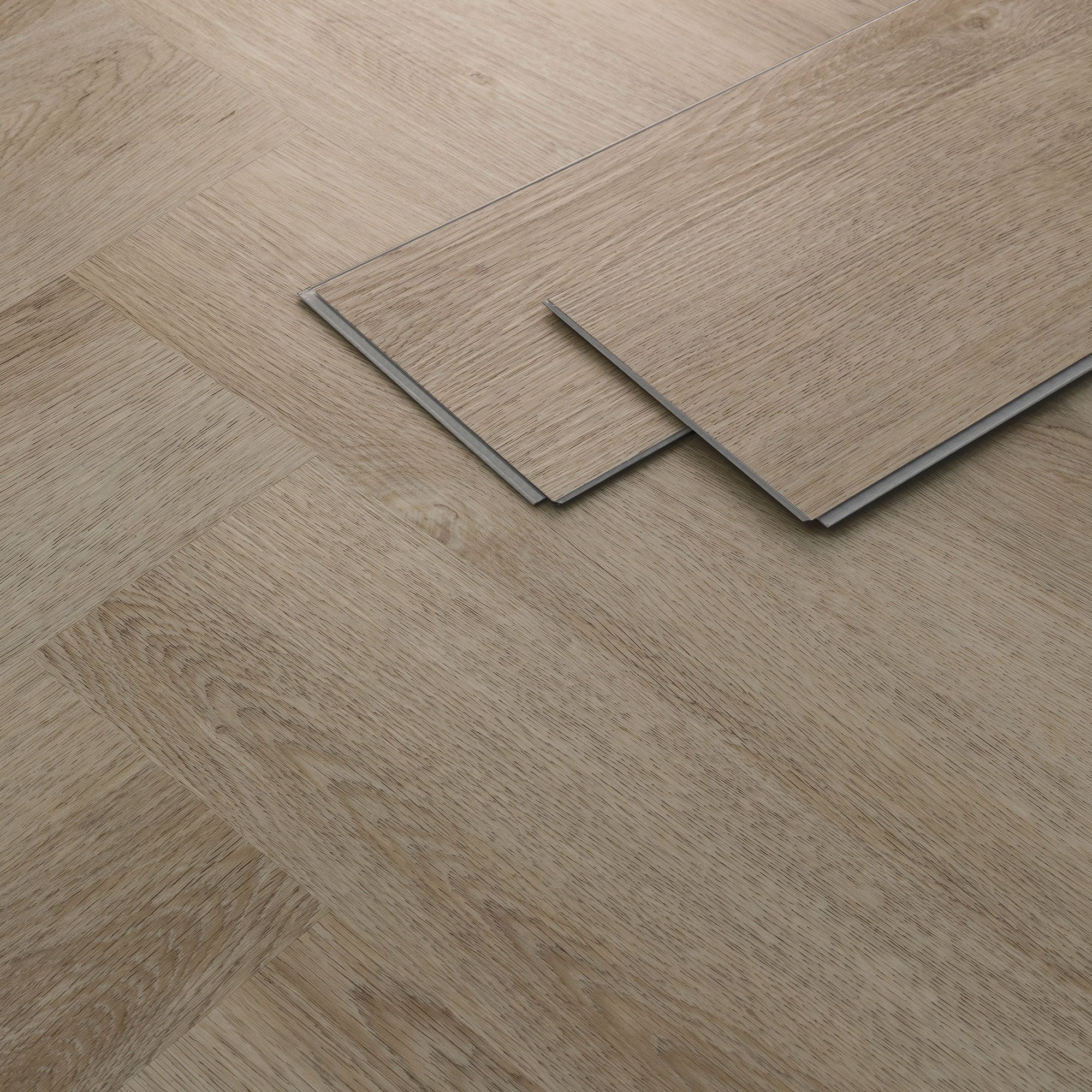 Parchet PVC ECD Germany, cu sistem clic, 6.24 mp 80 plăci 61x12.8 cm, 4.2 mm, montaj in forma de spic, impermeabil, maro cu aspect de lemn de stejar