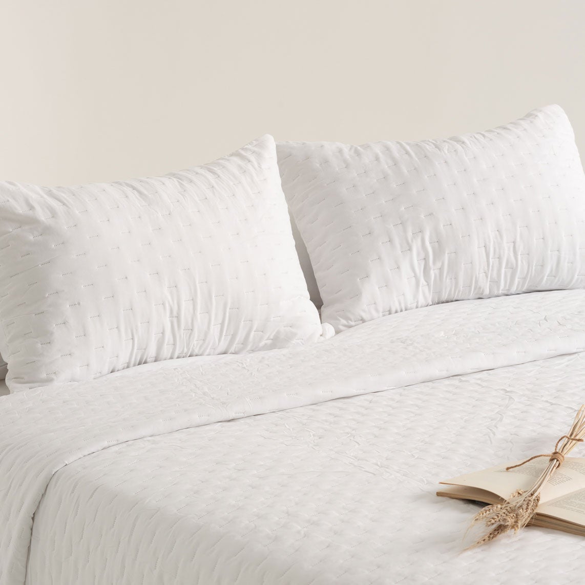 Colcha acolchada lisa cama 150/160 incluye fundas de almohada 250x270 + 2(50x70) cm blanco - 5