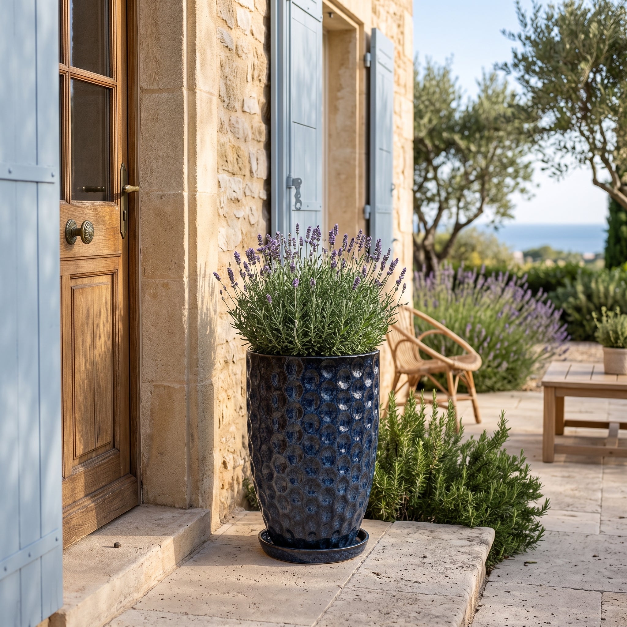 Pot grande taille d'extérieur MEROVEE 30x45cm bleu abysse, fait main en terre cuite émaillée, résistant au gel - 5