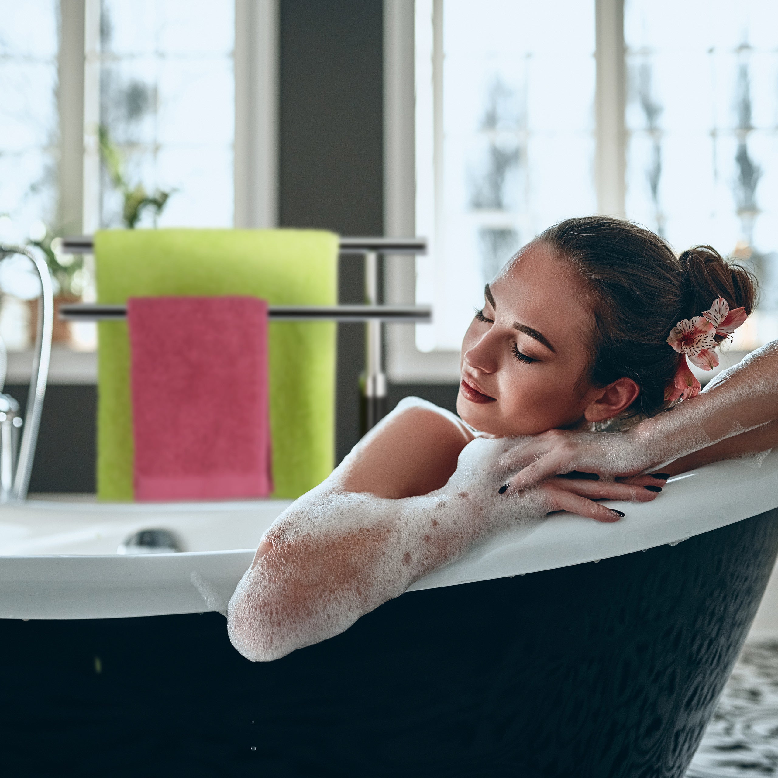 Porte-serviettes Autoportant Relaxdays - 2 Barres Décalées, Acier Blanc/argenté, 78x44x20 Cm, Sans Perçage