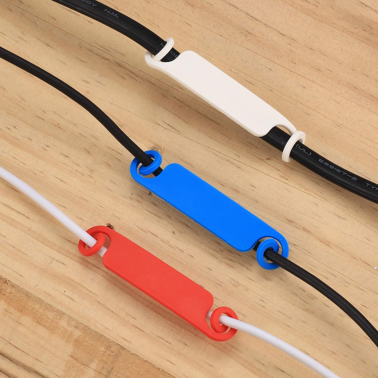 40 Etichette Per Cavi In Nylon, 8 Colori, Scrivibili E Riutilizzabili Con Chiusura A Strappo – 2x4.5 Cm, Per Gestire E Identificare Cavi In Ufficio E Casa