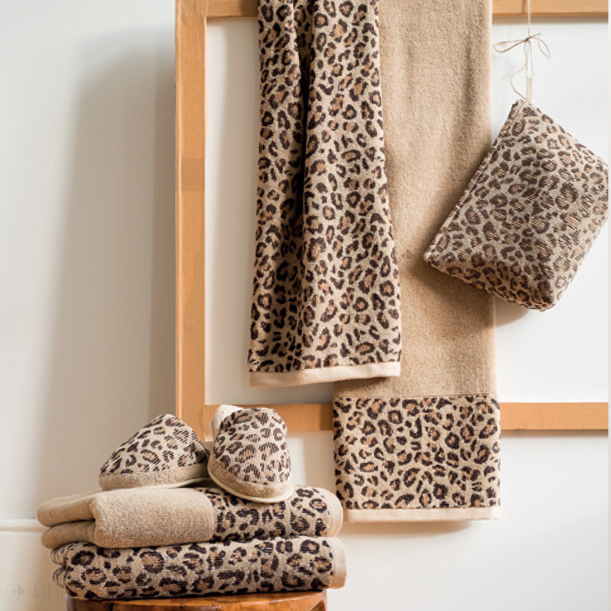 Serviette de toilette 50x100 cm pur coton collection LEOPARD beige - 2