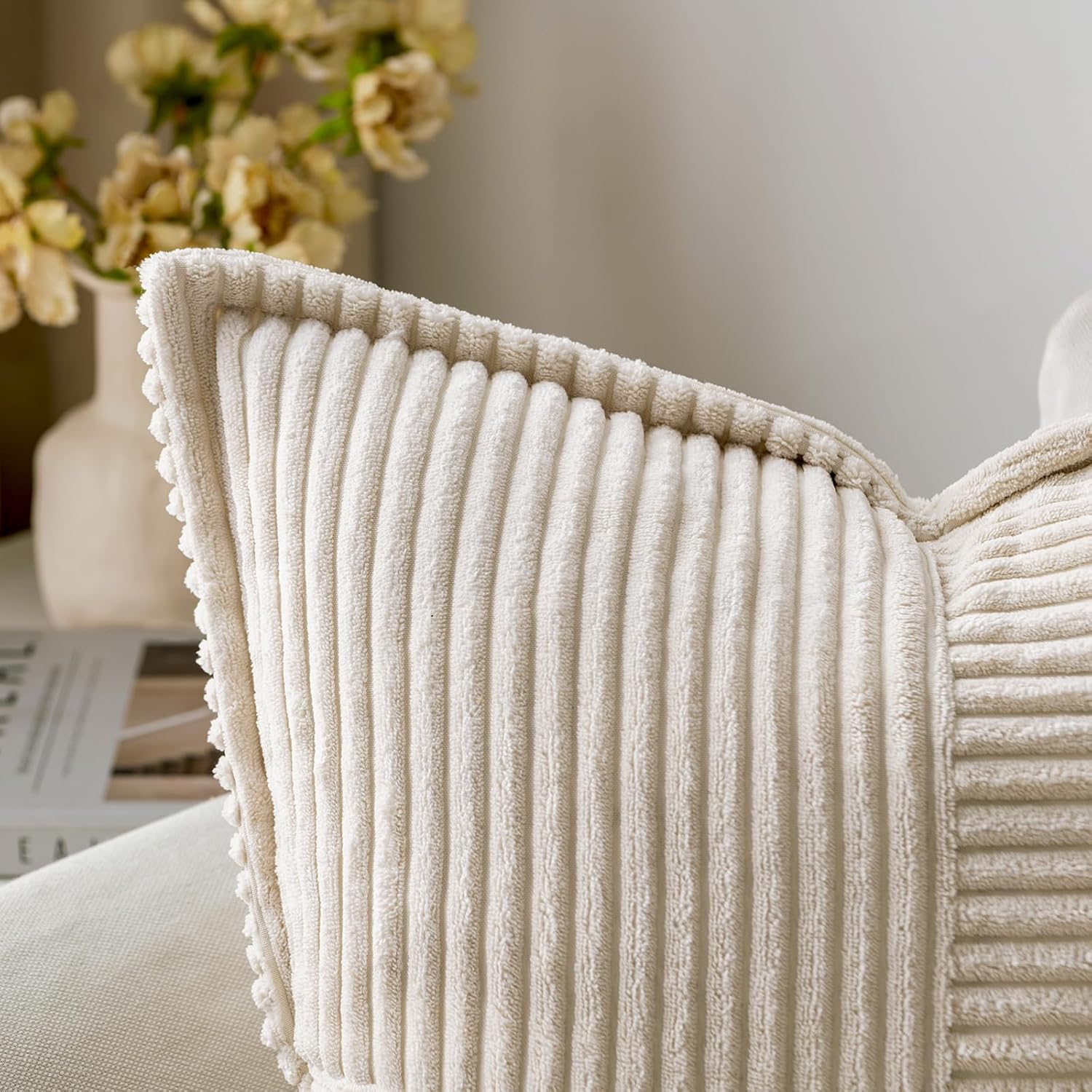 Housses de Coussin en Velours Côtelé, Lot de 2 Housses 45x45 cm, Décoration Patchwork Souple pour Canapé et Chambre (Beige) - 3