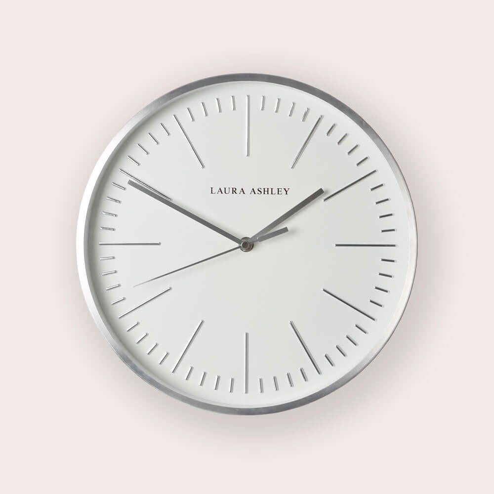 Signature Design by Ashley Décor pour la maison Horloges A8010112