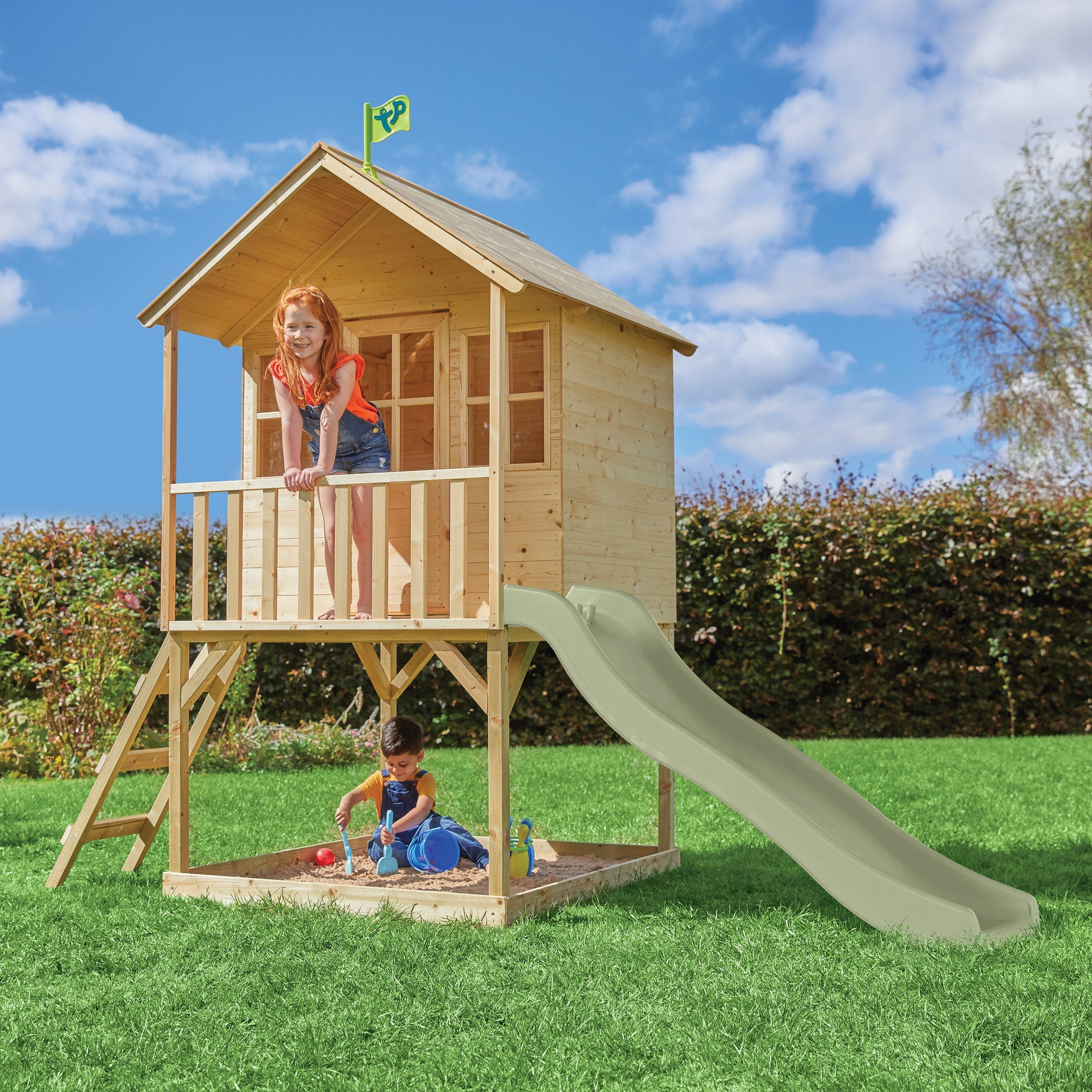 Maisonnette cabane sur pilotis en bois FSC® avec toboggan vert kaki COLLINE - 2
