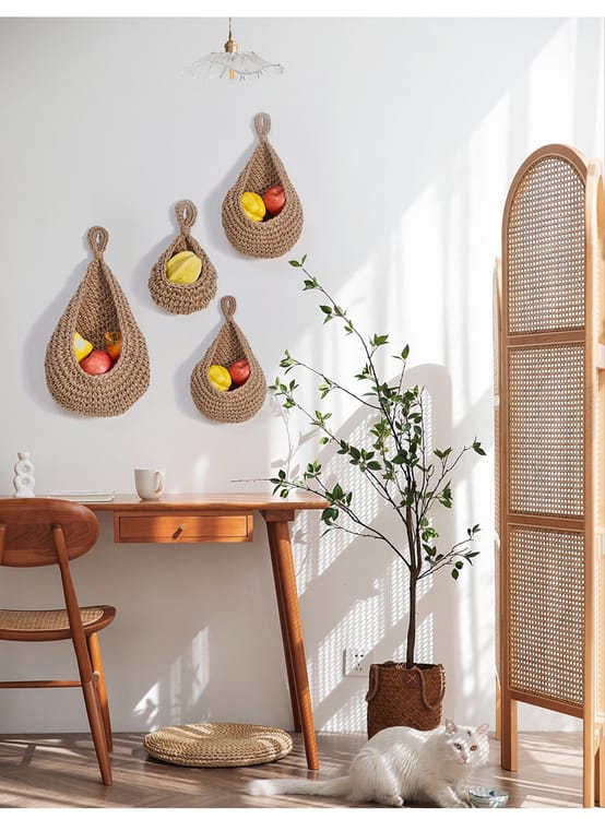 Panier mural à suspendre en forme de goutte d'eau tissé à la main pour légumes et fruits (D 21 x H 21 x 23 cm