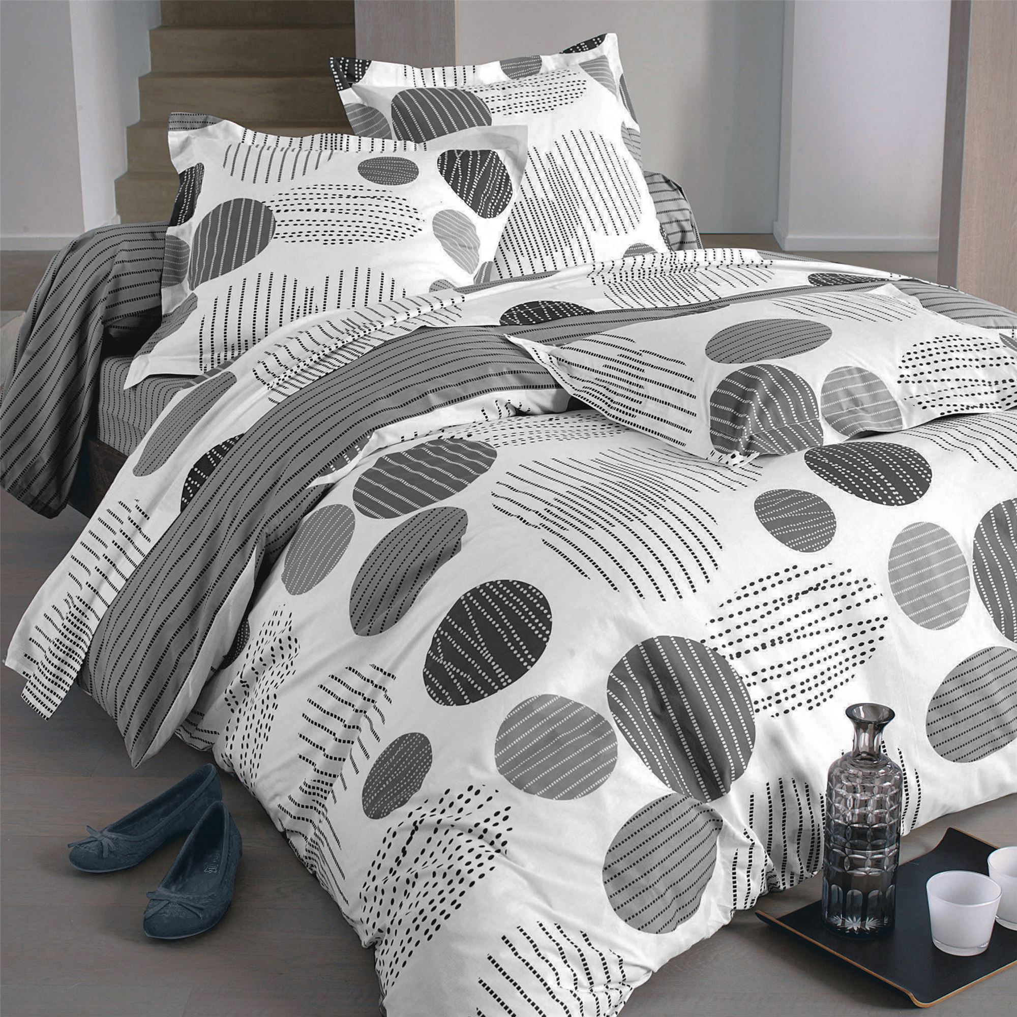 Taie volant BAXLEY 50x70 gris en coton - 2