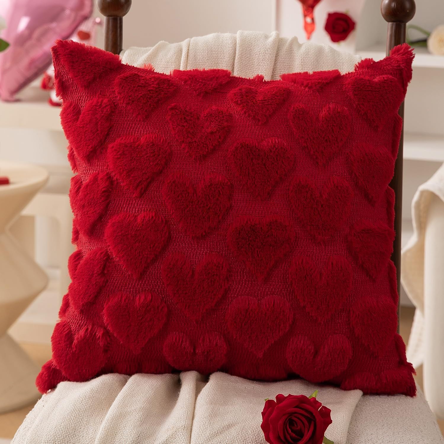 Ensemble de 2 taies d'oreiller pour la Saint-Valentin, 45 x 45 cm, décoration de Saint-Valentin, coussin jacquard à cœur rouge - 2