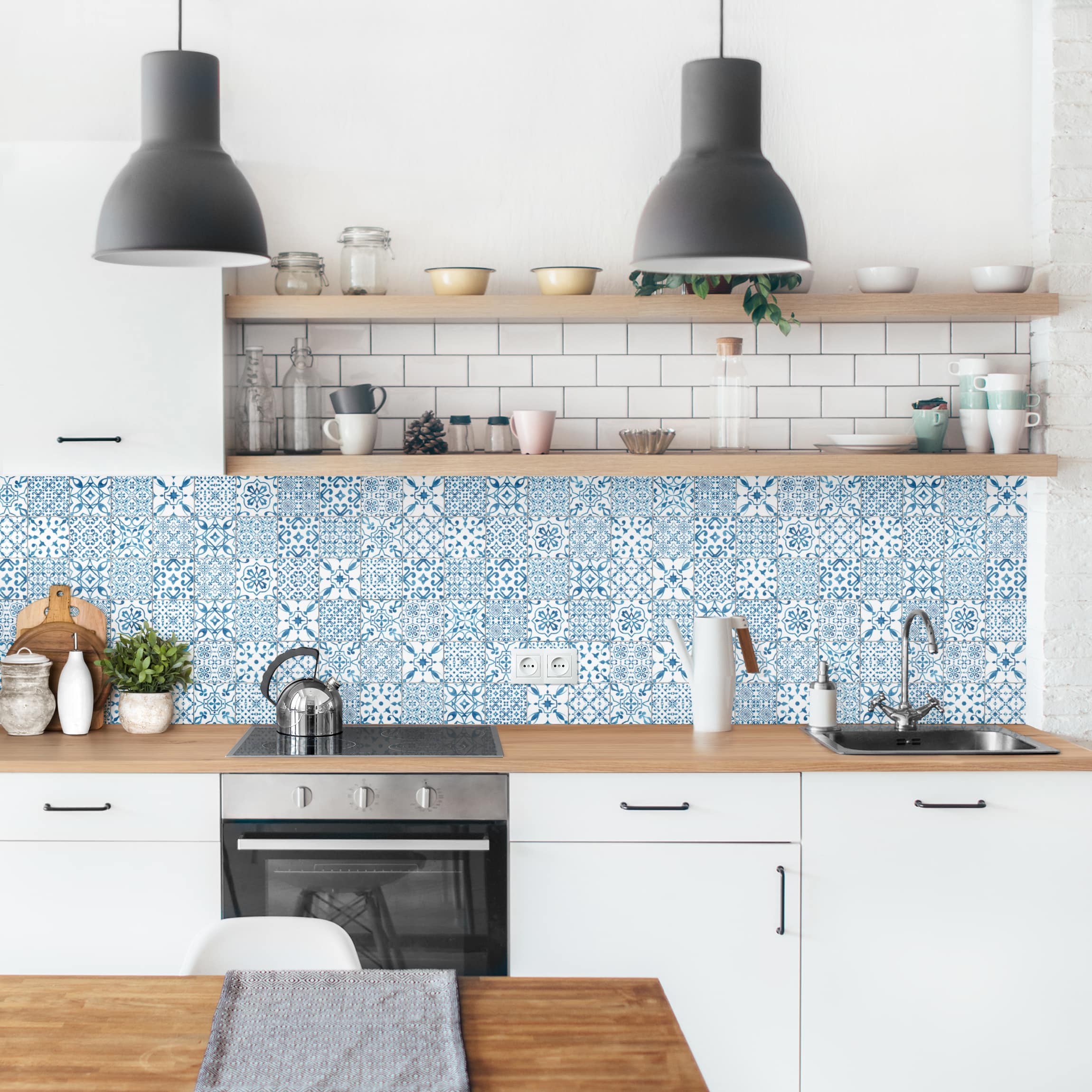 Crédence cuisine moderne crédence adhésive imperméable et résistant à l'huile autocollante sur mur et carrelage bleus blancs 200 x 50 cm - 3