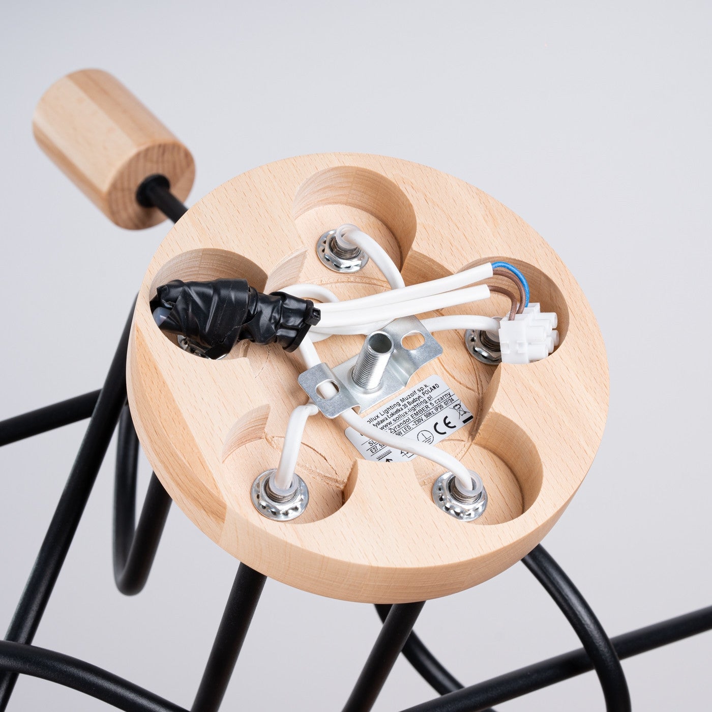 Lampa wisząca Ember czarna-naturalne drewno 5xE27x15W wym: 26 x 15 x 61 cm metal Sollux Lighting - 5