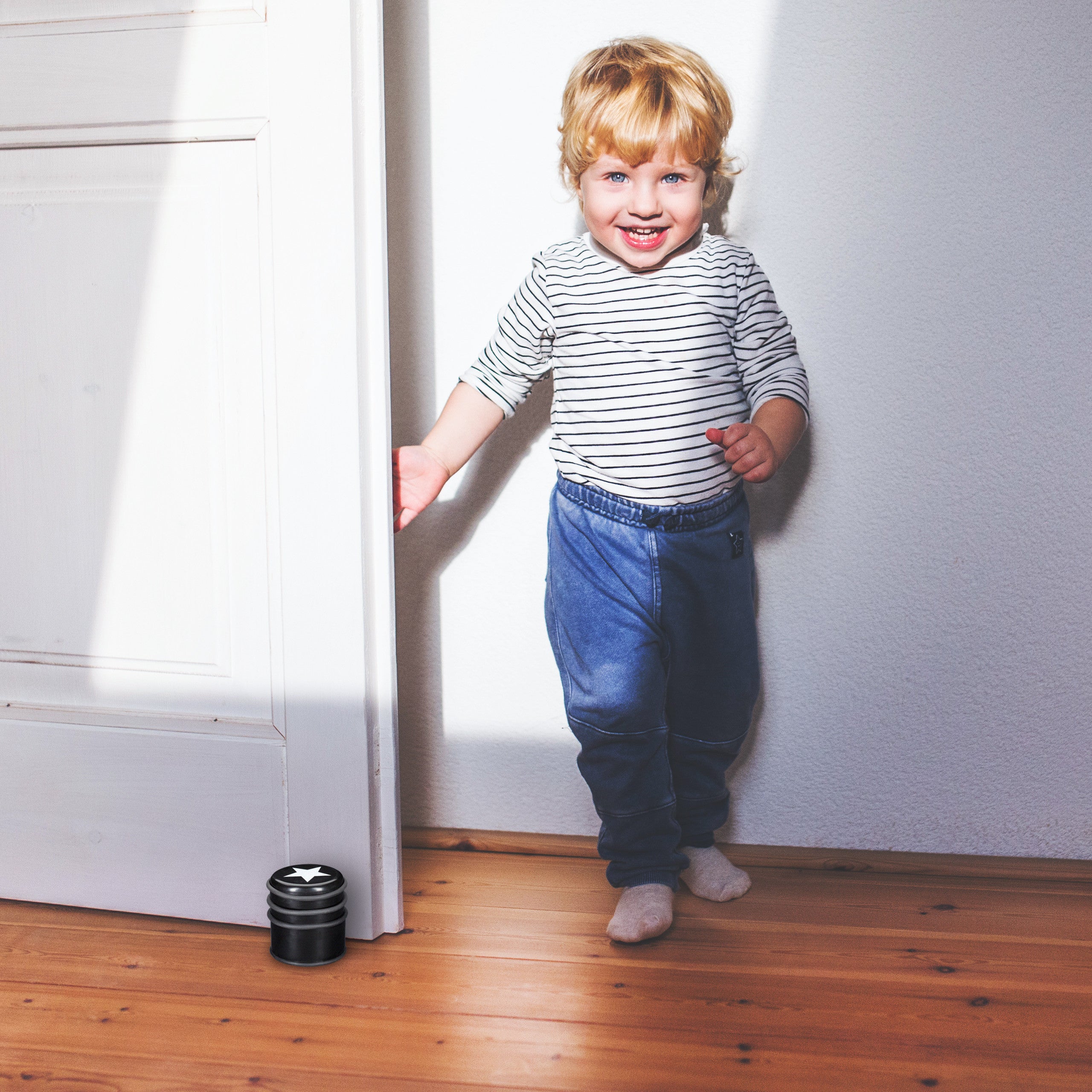 4x Fermaporta a Pavimento, Blocca Porte e Finestre, Grande, con Stella, 8 cm di Altezza, Nero - 2