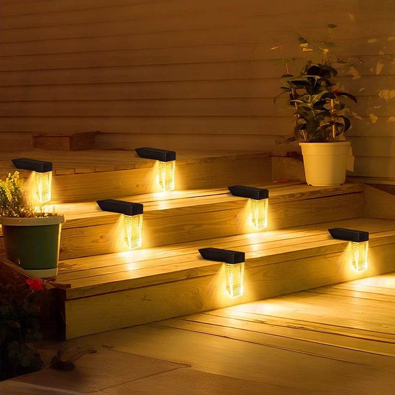 Wodoodporna lampa schodowa z czujnikiem ruchu, nowy zewnętrzny kinkiet solarny z czujnikiem ruchu, 2 sztuki (światło ciepłe)