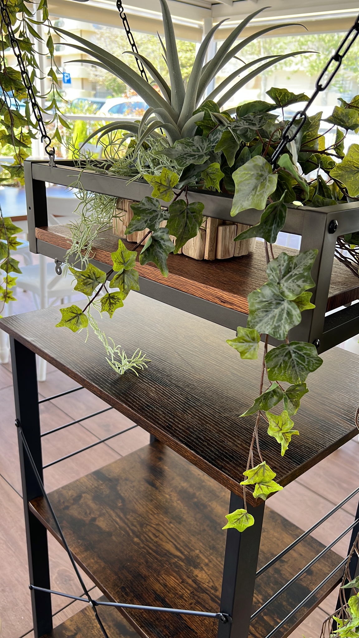 Étagère FLEURS SUSPENDUE au PLAFOND MARRON longueur 55 cm avec chaînes pour fleurs jardin vertical verre porte-bouteille bar cuisine - 6