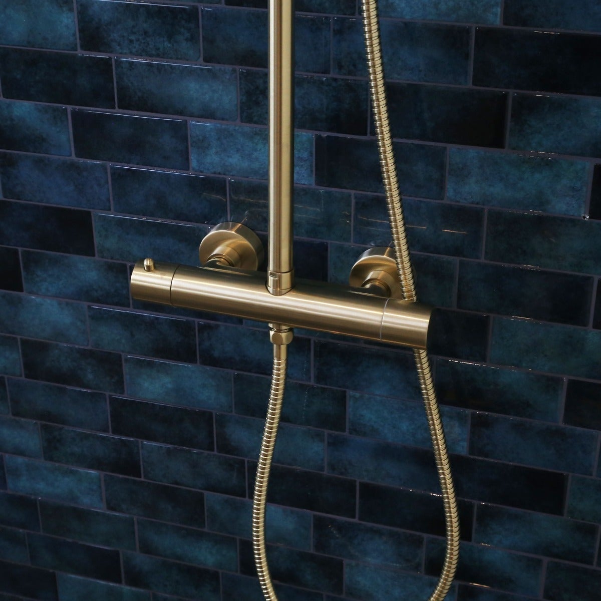 Delice II coluna de duche termostática ouro escovado com corpo frio - 5