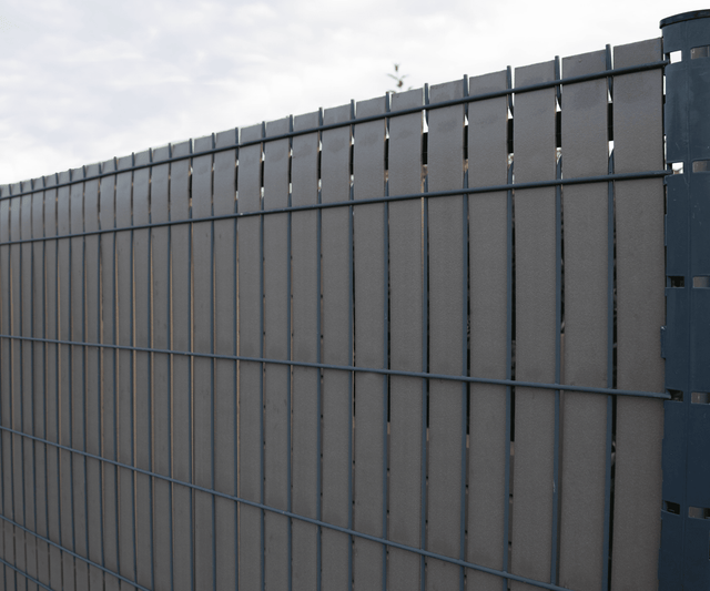 Kit occultant rigides - Lg 2m50 x Ht 1m93 - Composite - gris anthracite - compatible grille Natérial - brise vue - maille 200x55mm