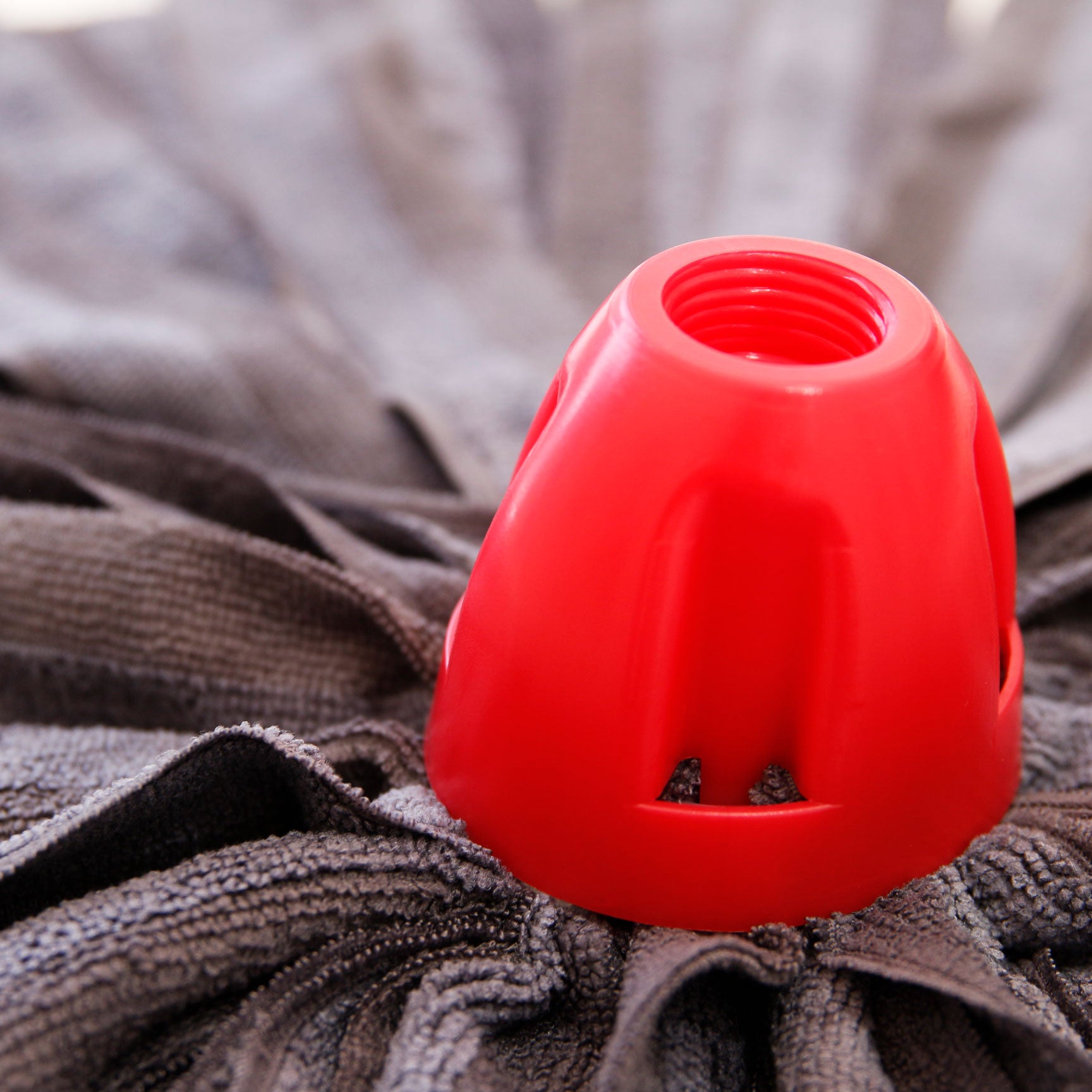MAYA Fregona MAX PRO Tiras. Limpieza para Todo Tipo de Suelos. 100 % Microfibra. Super Absorbente y No Raya. Rosca Universal. (Rojo) - 4