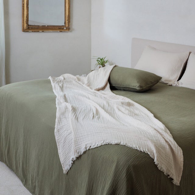 Couvre-lit 260x240 cm coton collection PAROS vert mousse