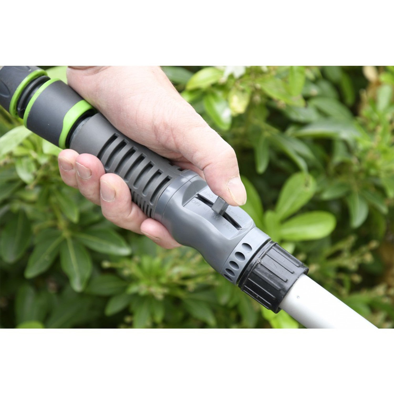 Balai brosse de nettoyage à eau avec 2 brosses, poil dur et poil souple - Manche télescopique alu - Connectable au réseau d'eau - 3