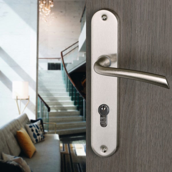 Poignée De Porte En Zamak Pratique Et Durable - Modèle WARNA