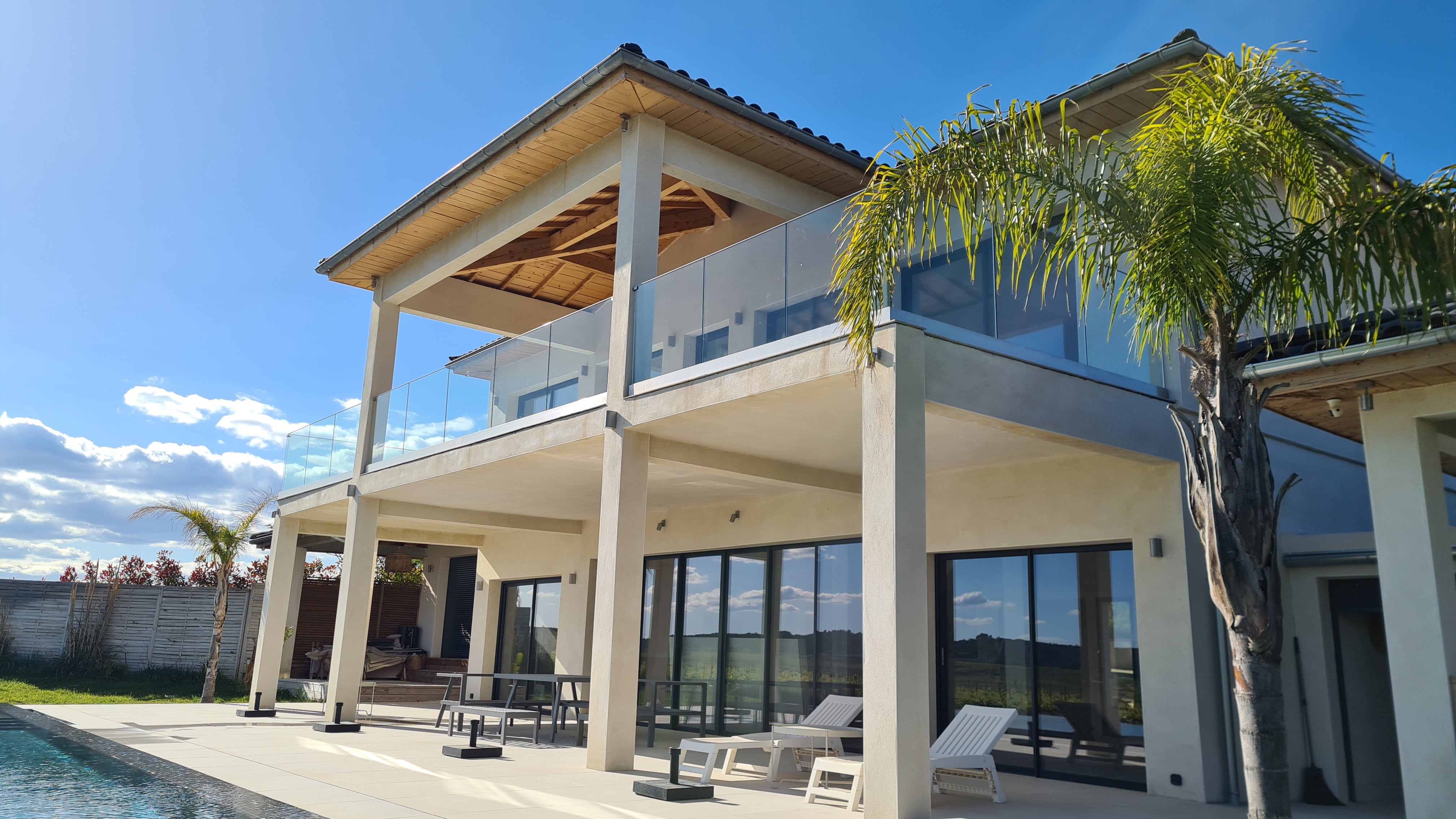 GARDE-CORPS VERRE GAMME EXCELLENCE ALUMINIUM POSE À LA FRANÇAISE AU ML - 3