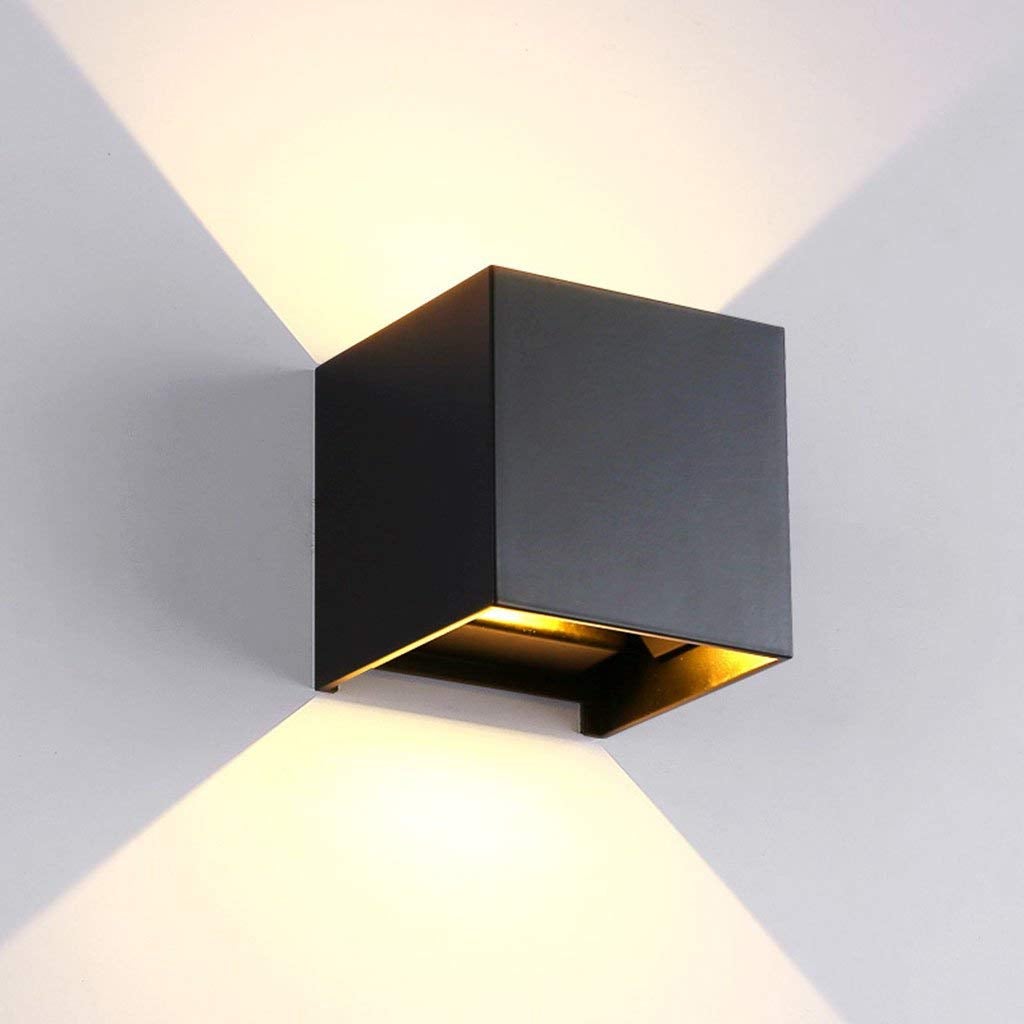 Kwadratowa lampa ścienna LED z czujnikiem ruchu, regulowany kąt, aluminium, wodoodporna IP65, ciepłe światło 3000 K, czarna - 12 W