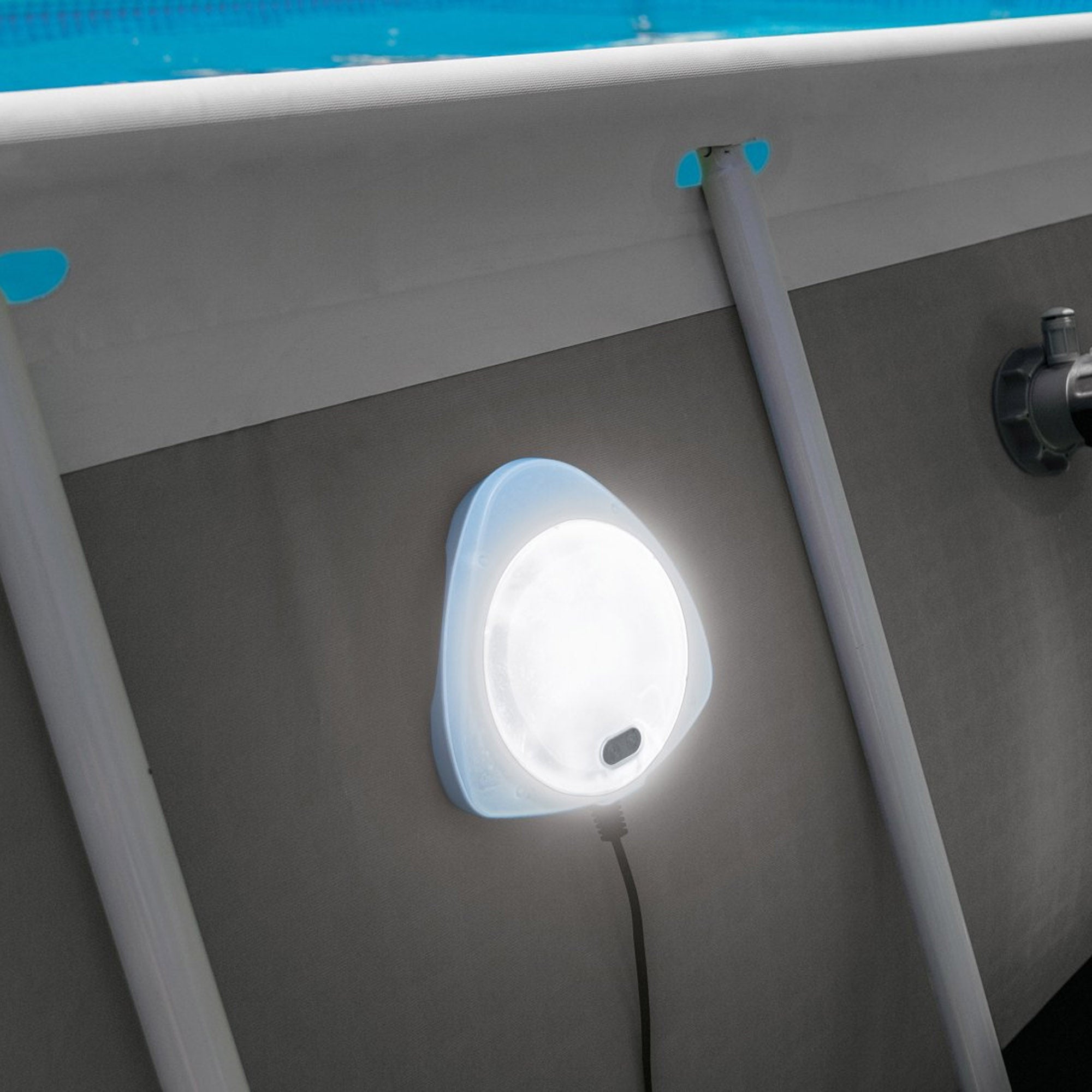 Luz led magnética 5 cores para piscinas INTEX - 6