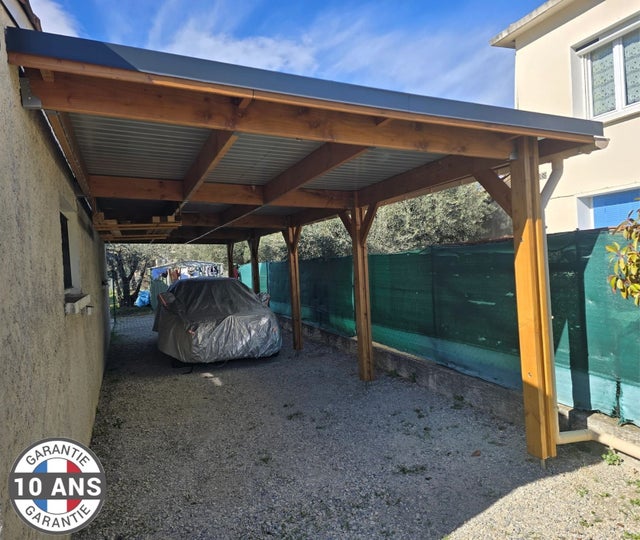 Carport Bois Douglas Français 52 m² – Toit plat adossé – 4 poteaux – Abri camping car extérieur – Garantie 10 ans