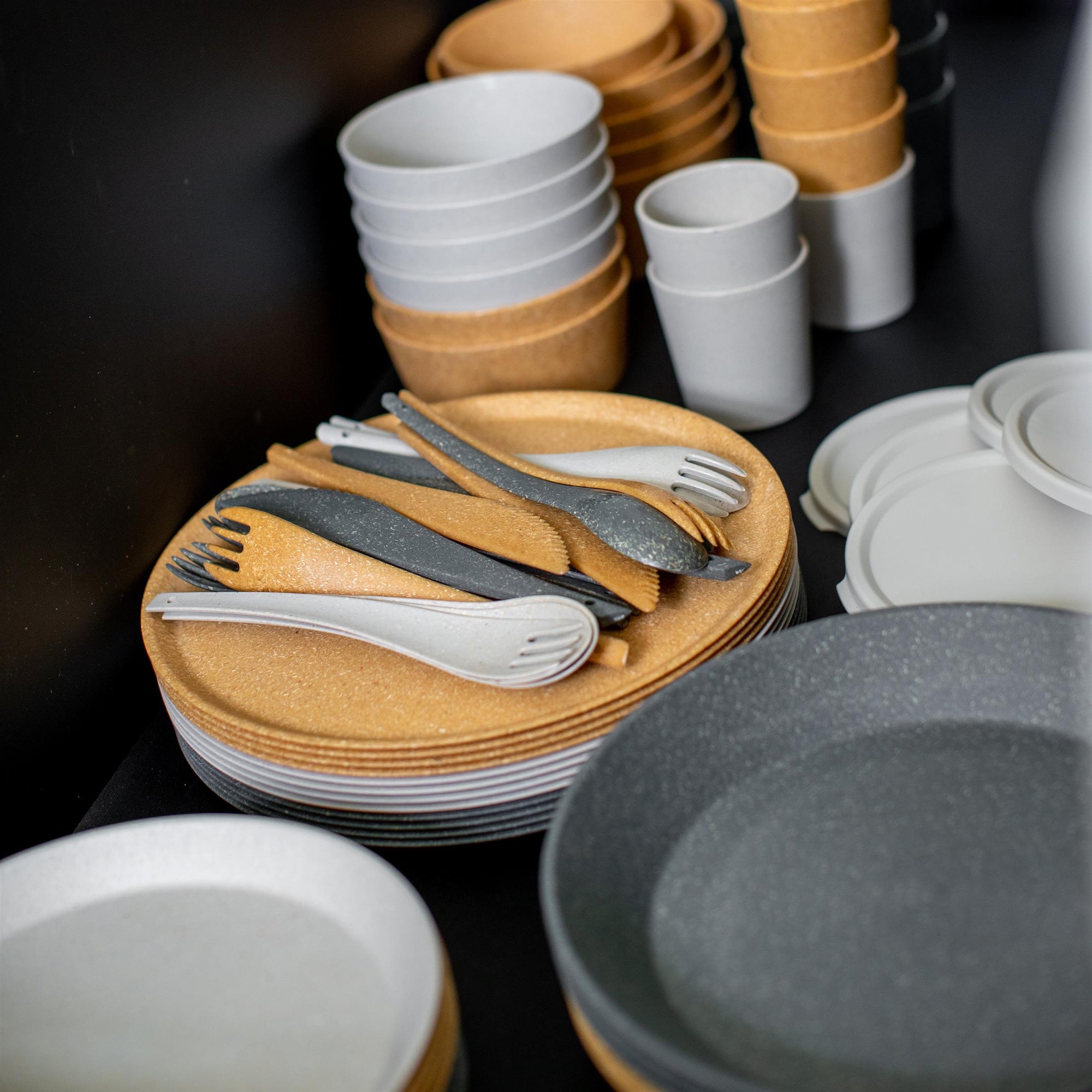 Lot de 4 assiettes à petit-déjeuner CONNECT en plastique, Ø 20,5 cm ...