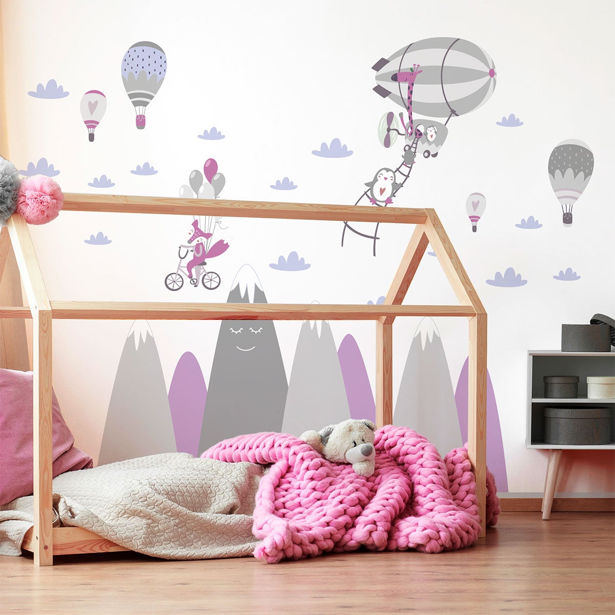 Vinilo niño escandinavo de montaña animales raros - adhesivo de pared - revestimiento sticker mural decorativo - 90x135cm - 6