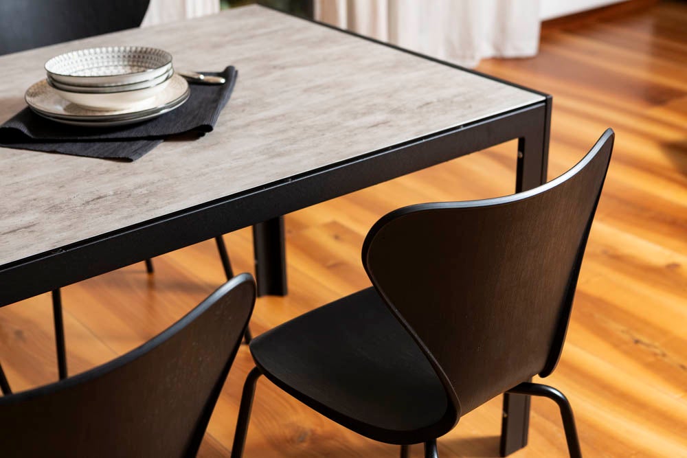 Mesa rectangular fija de 150x90 cm con estructura de aluminio y superficie de vidrio decorado Milo para interior/exterior gris piedra/antracita - 3