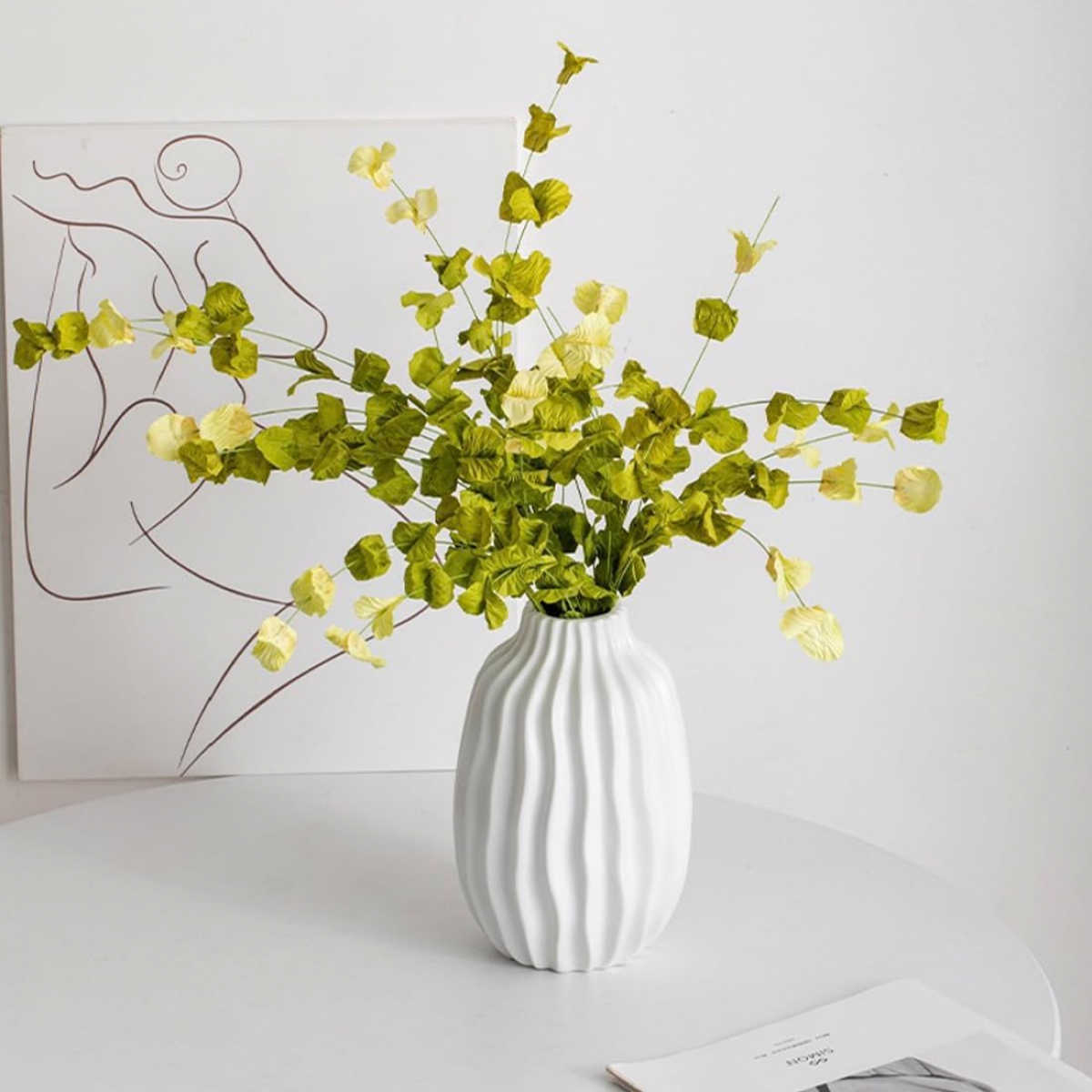 Jarrón Blanco de Cerámica de 20 cm, Jarrón de Diseño Estriado Elegante, Estilo Moderno Simple, Ideal para Flores Frescas y Secas, Decoración de Mesa - 4