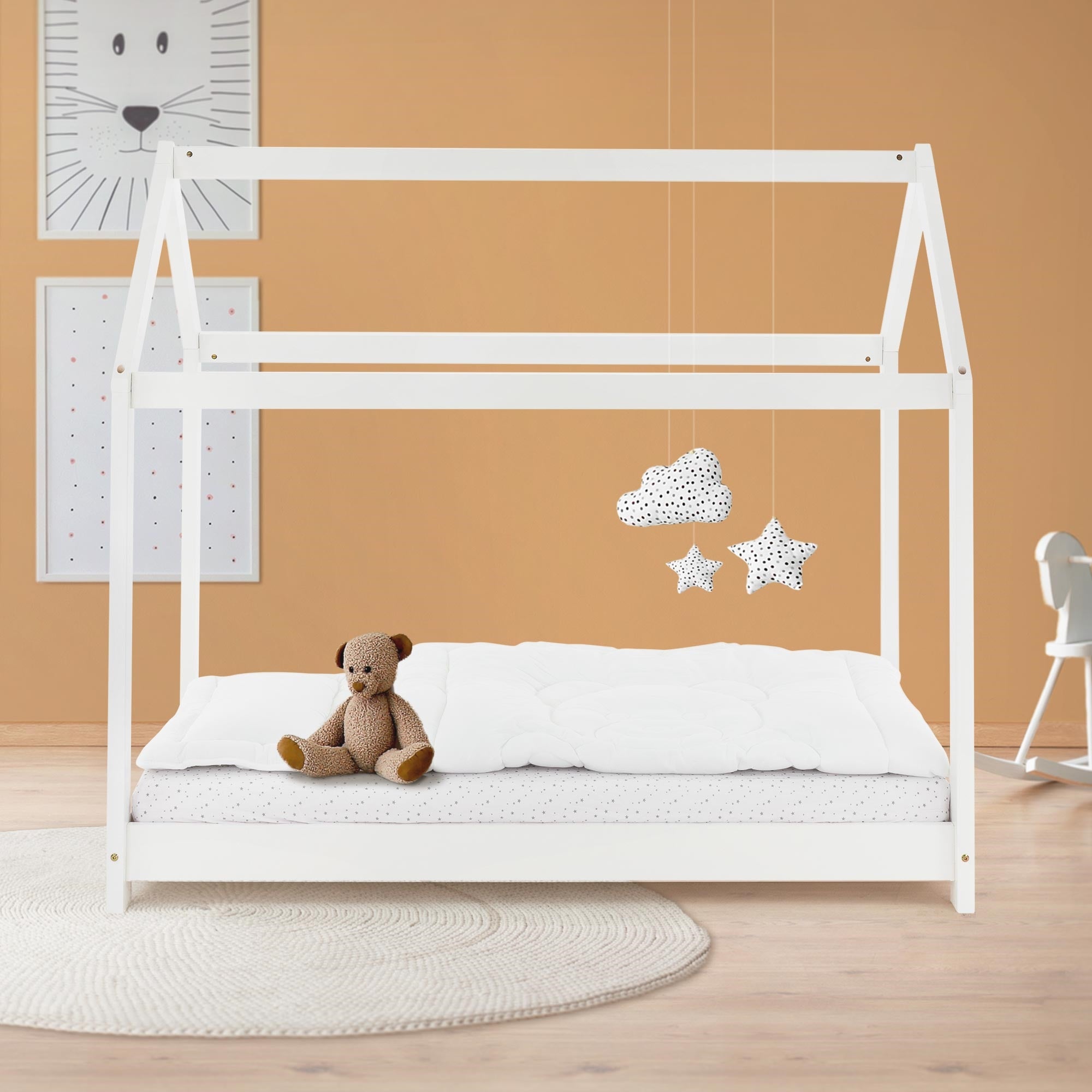 ML-Design łóżko domek 70x140 cm biały z dachem i stelażem listwowym z litego drewna sosnowego stabilne łóżko dziecięce dla chłopców i dziewczynek
