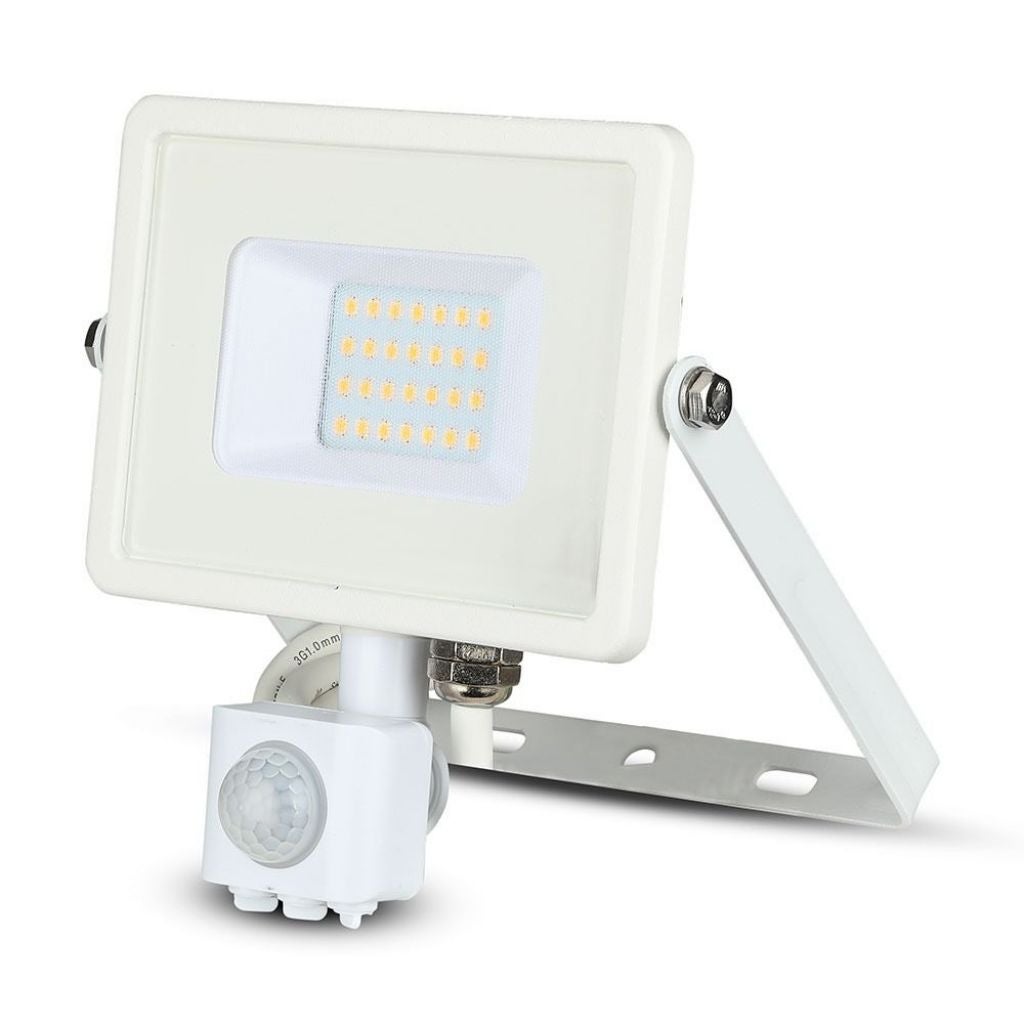 Reflektor LED Samsung Chip 20 W z czujnikiem ruchu i zmierzchu oraz ręcznym przełącznikiem blokującym, barwa biała 3000 K, IP65