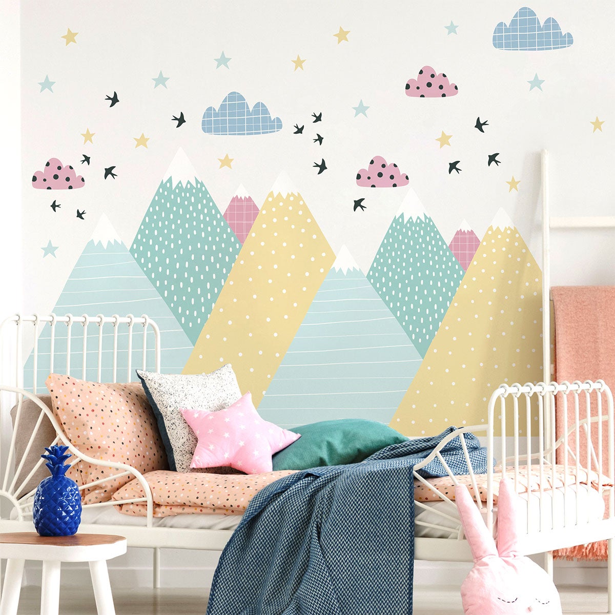 Vinilo niño escandinavo de montaña donika - adhesivo de pared - revestimiento sticker mural decorativo - 90x135cm - 4