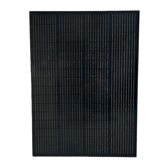 Embalagem de 10 painéis solares monocristalinos Solarfam 150W 12V, 1045x768x30 mm para utilização em roulottes, parques de campismo e telheiros.