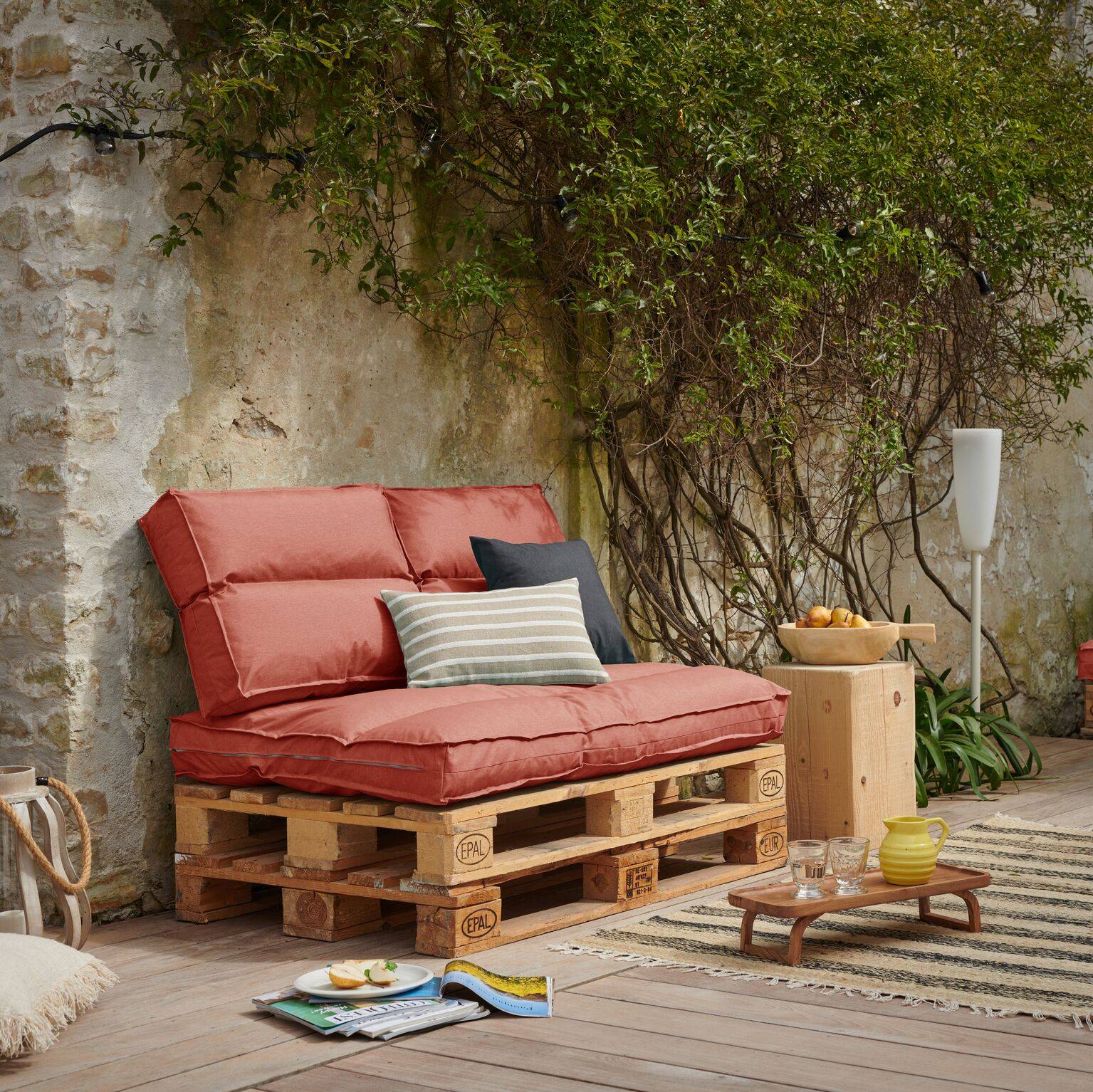 Dossier coussin palette recyclé Heva--Tomette 1 - 2