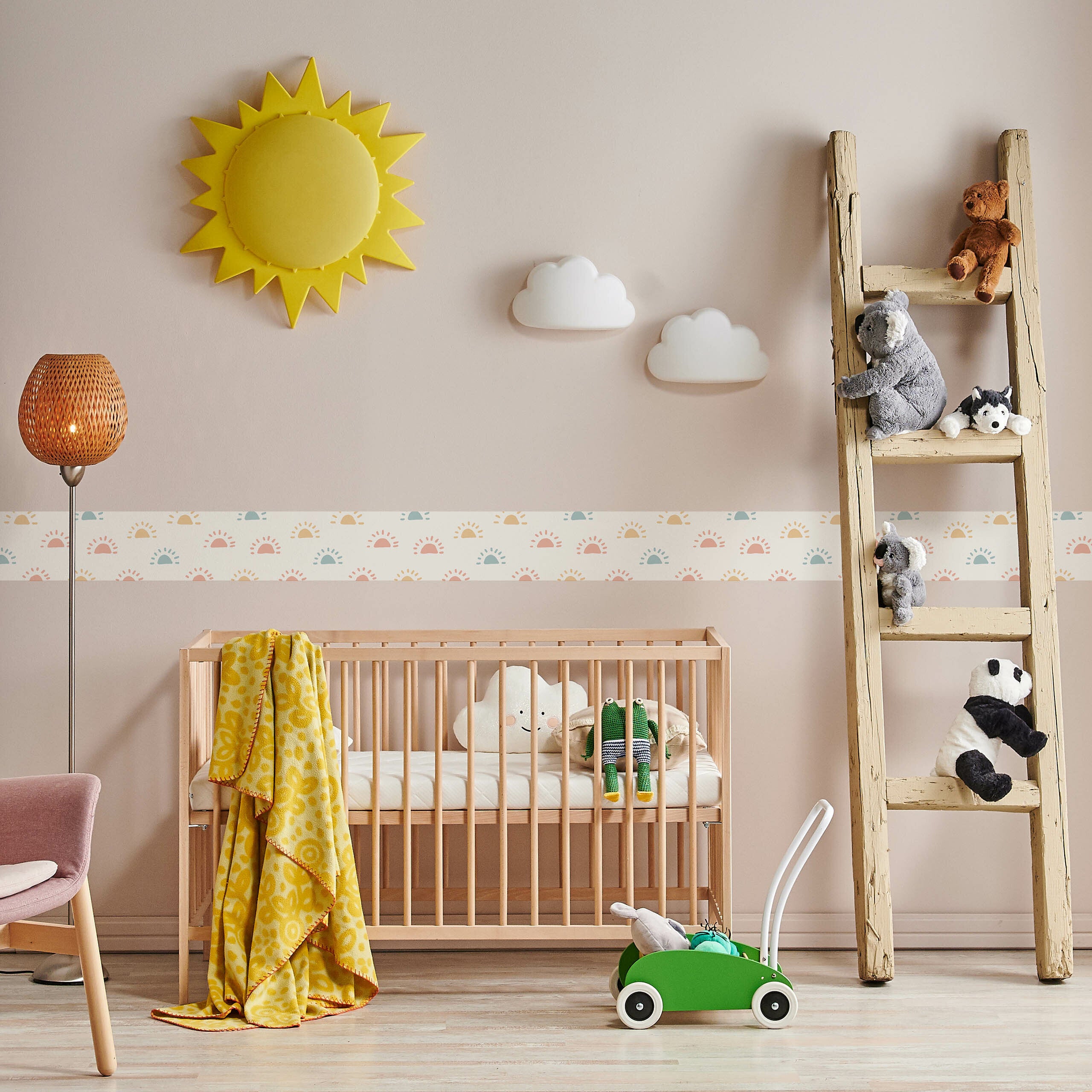 Tira Decorativa Autoadhesiva SOLES DE COLORES Para Habitación Infantil 10cm x 300cm - 3