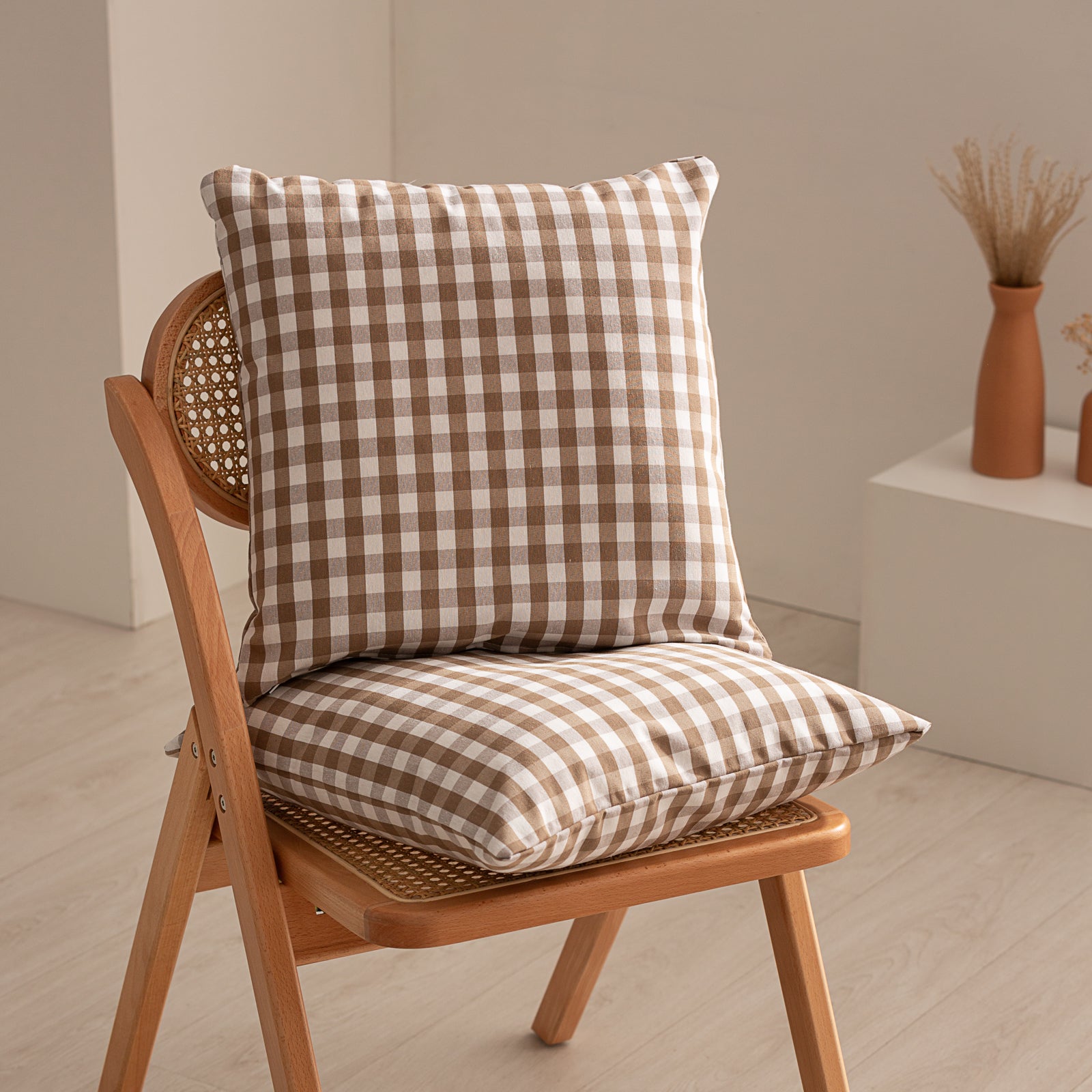 Set 2 fodere per cuscini Vichy 45x45 cm - Fodere decorative per cuscini per divano con cerniera, cotone traspirante e morbido, colore Talpa - 4