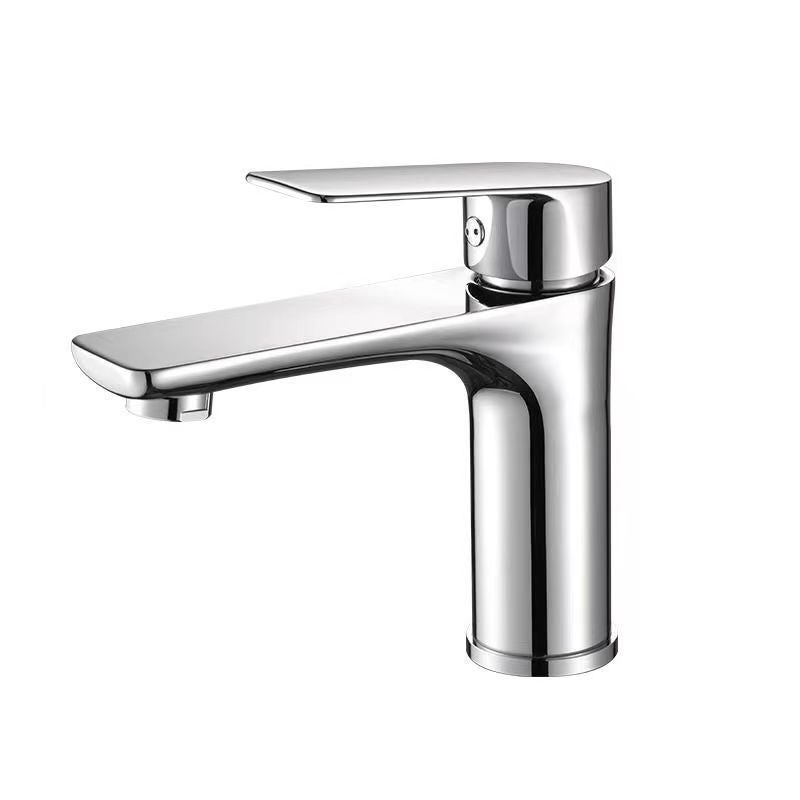 Bateria umywalkowa łazienkowa z mieszaczem, regulowana woda ciepła i zimna, wykończenie w chromie i stali nierdzewnej.