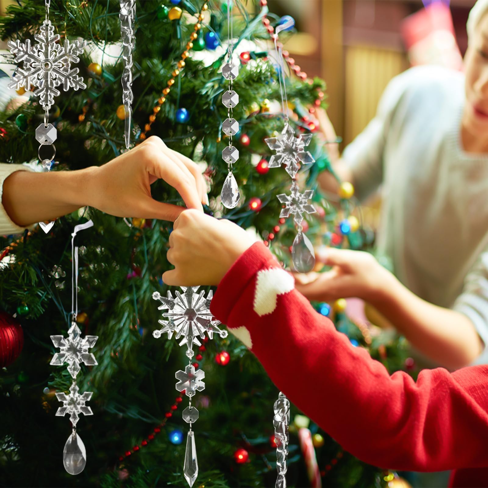 The Holiday Aisle® Ensemble De 3 Flocons De Neige Suspendus Assortis Avec Rétroéclairage DEL