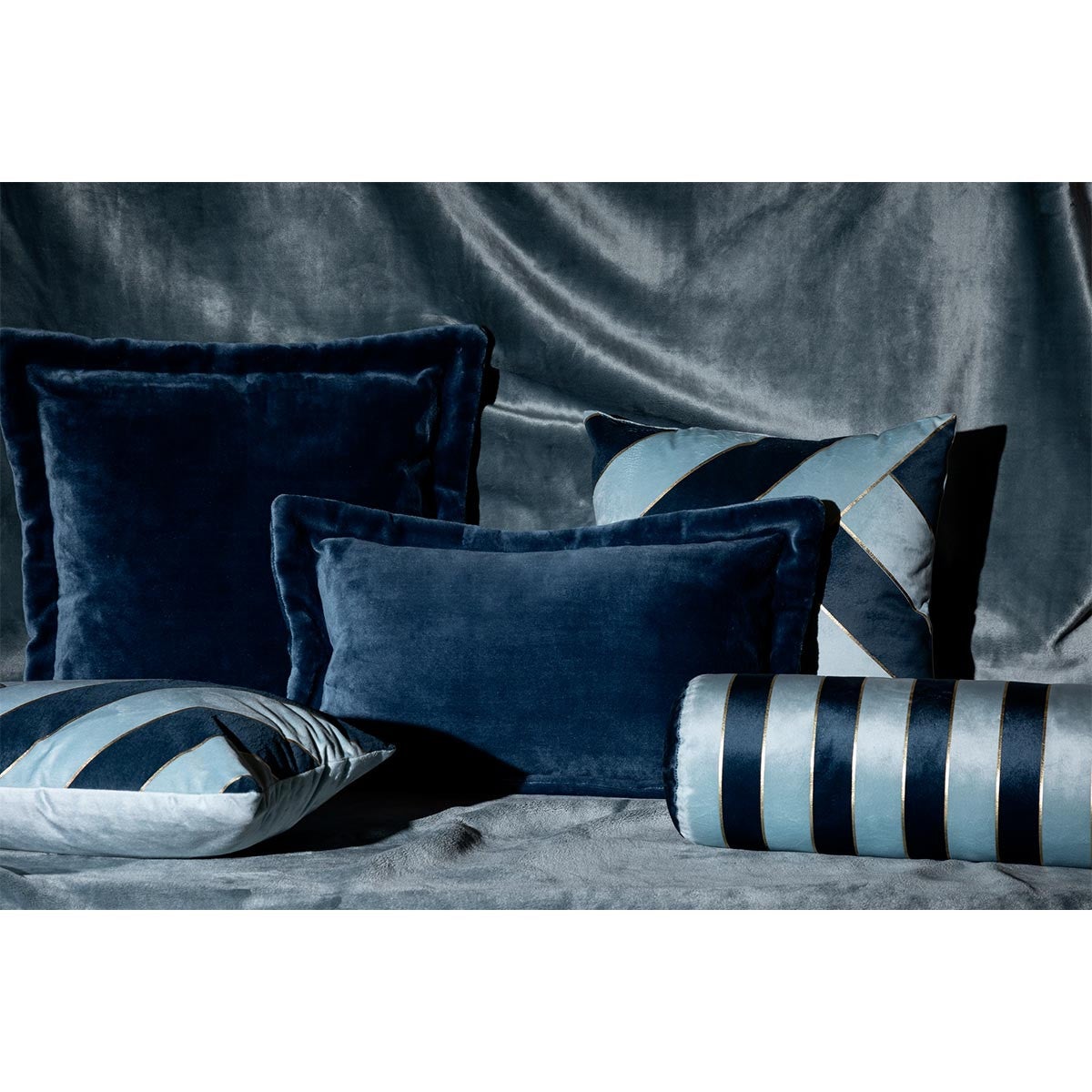 Coussin flanelle Cuddly bleu égéen 38x58cm - Atmosphera créateur d'intérieur - 5