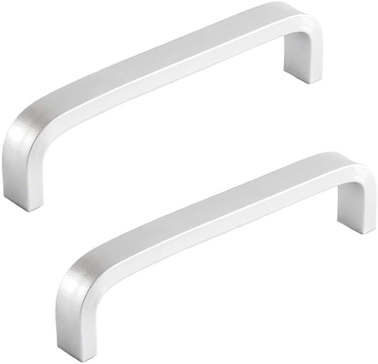Zestaw 2 srebrnych uchwytów do drzwi i szuflad wykonanych ze stopu aluminium do szafki, szafy, garderoby (rozstaw otworów: 96 mm)