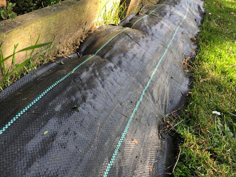 Toile de paillage - Noir - 85gr/m² - Plié Pliés en 2 1.65m x 100m Noir