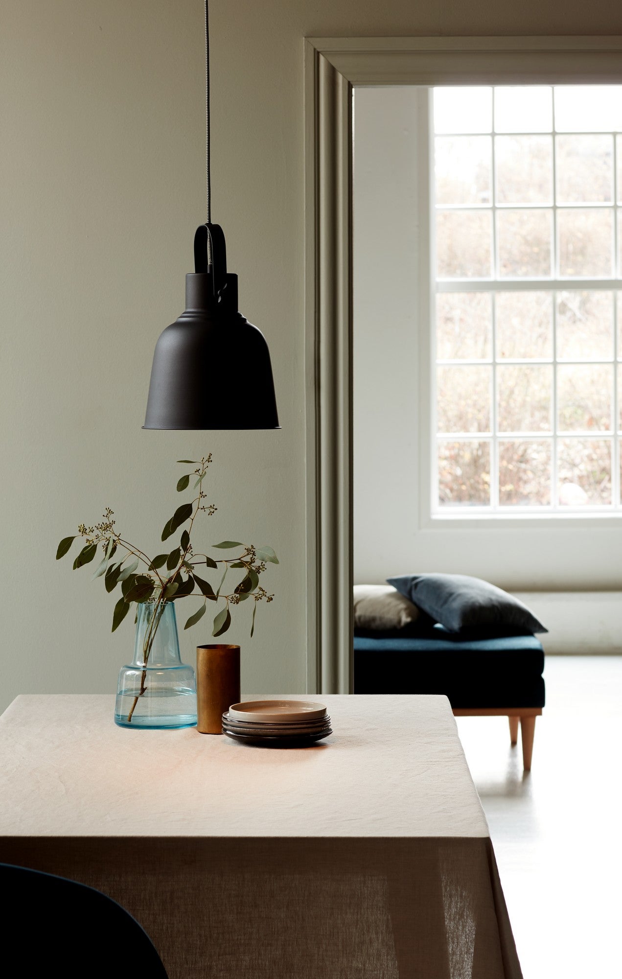 Nordlux ADRIAN metalowa lampa sufitowa w stylu industrialnym z czarnym abażurem ø25 cm