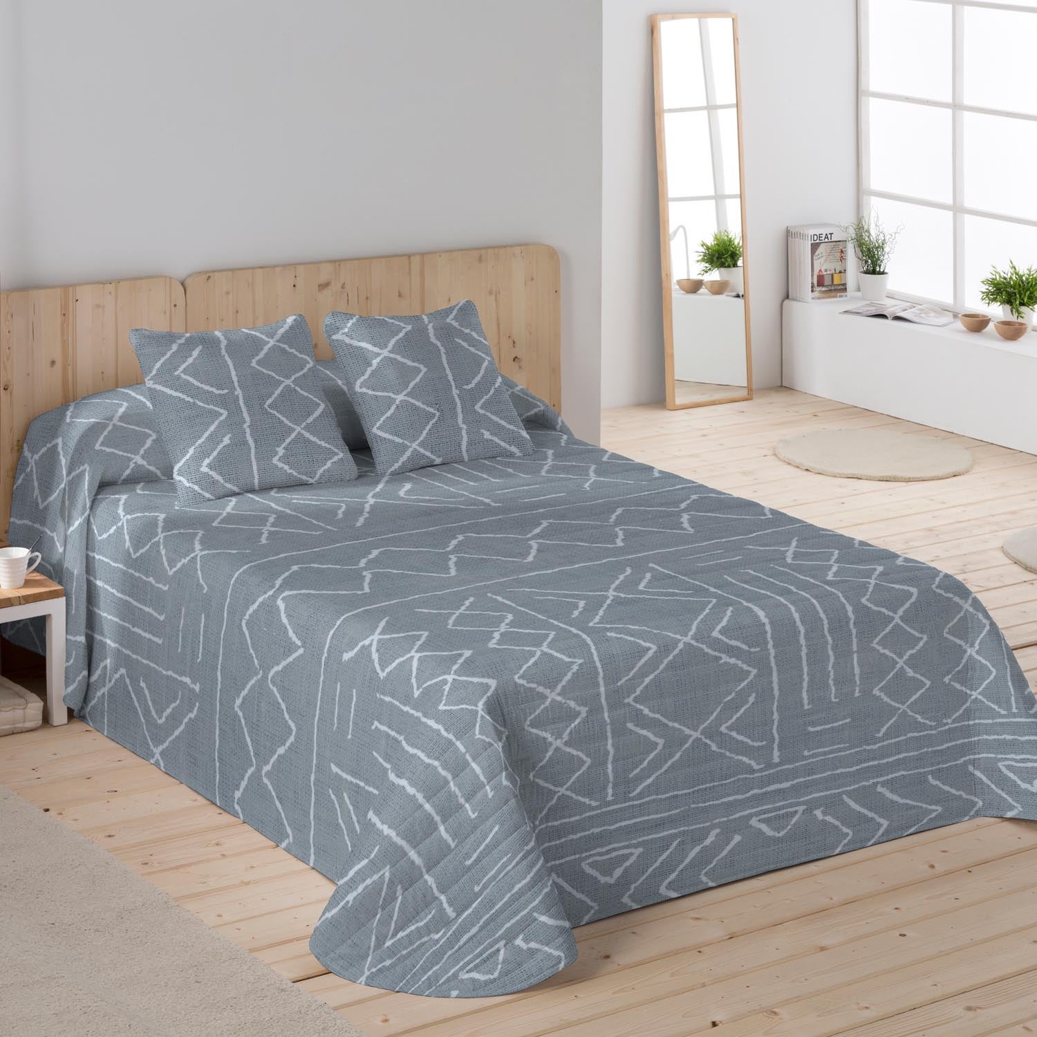 Sandal - colcha bouti estampada - microfibra - extra - suave - gramaje 70 gramos - cama 135 - nauek grey