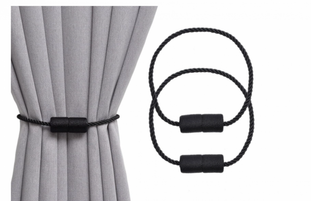 Lindos lotes de 2 magnificências bordadas de 50 cm de comprimento, em veludo cotelê principal, com formas e decorações cilíndricas (preto)