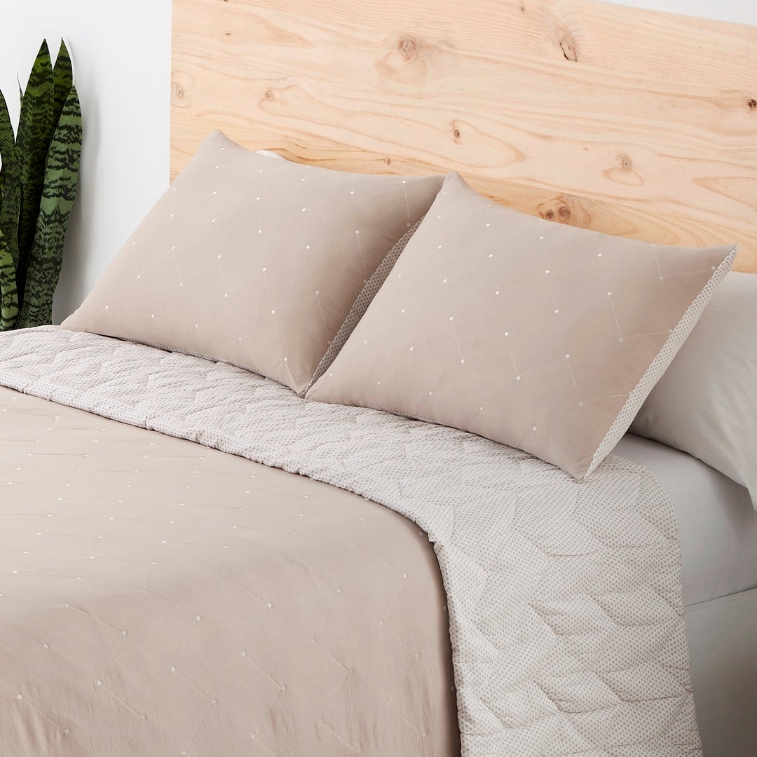 Colcha Lisa Reversible bordada Beige cama 90 cm - 180x270 cm - 2